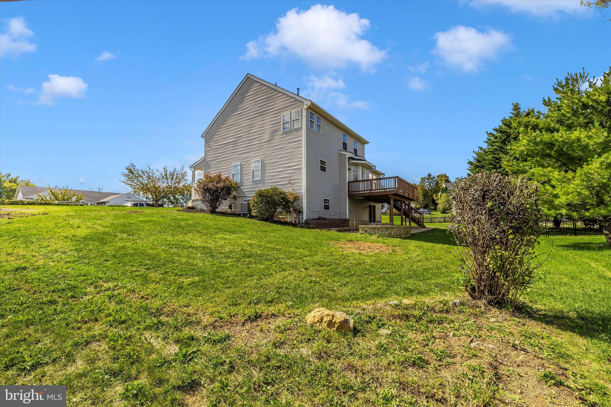 FAIRWAY MEADOWS - Residential