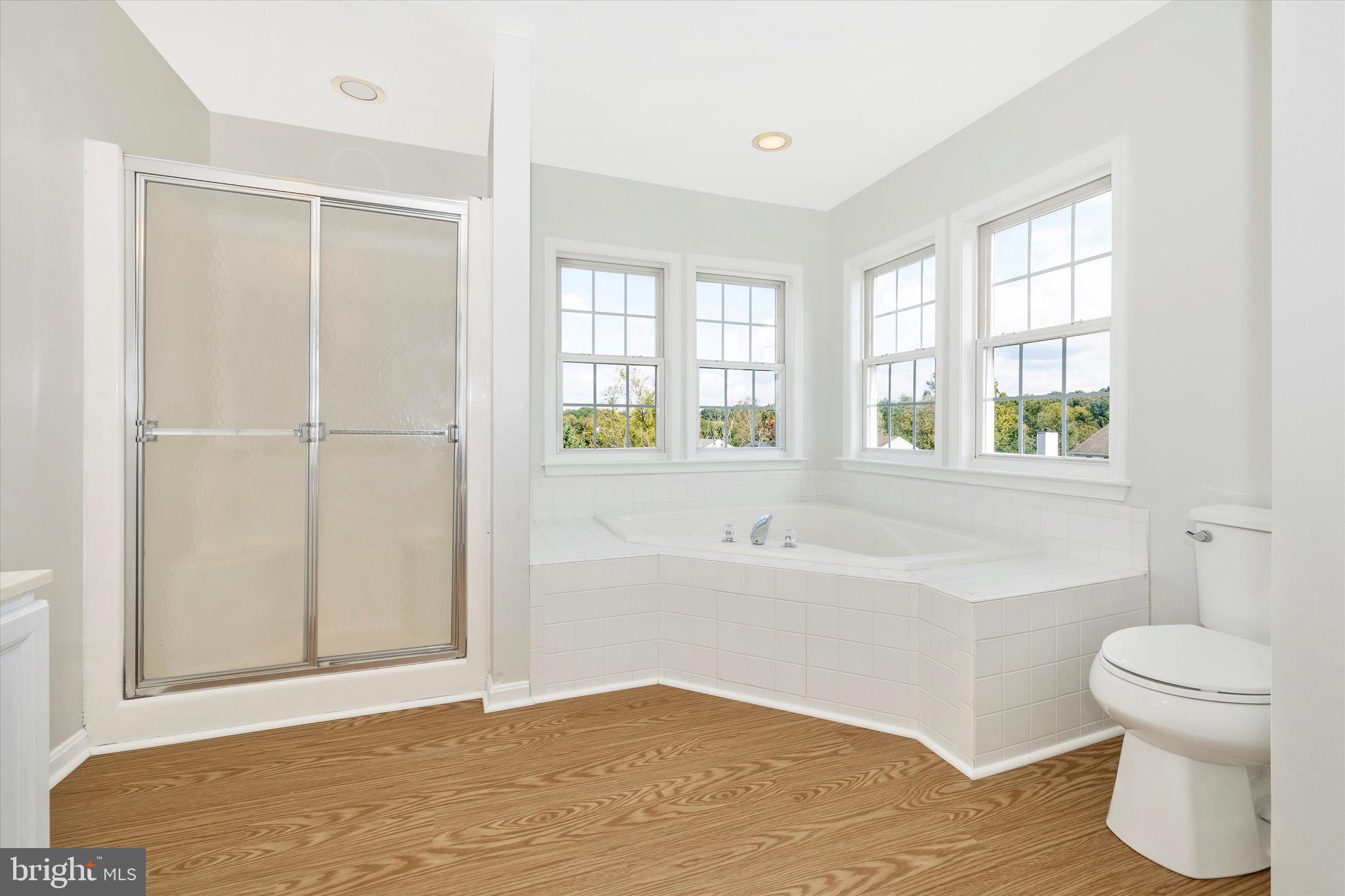 FAIRWAY MEADOWS - Residential