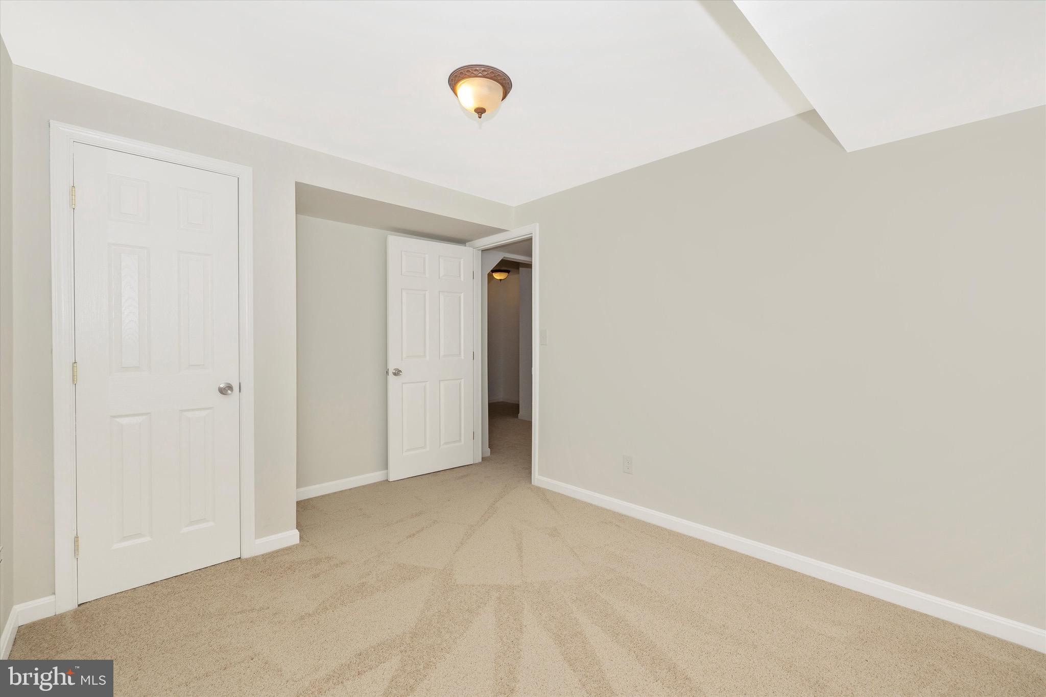 FAIRWAY MEADOWS - Residential