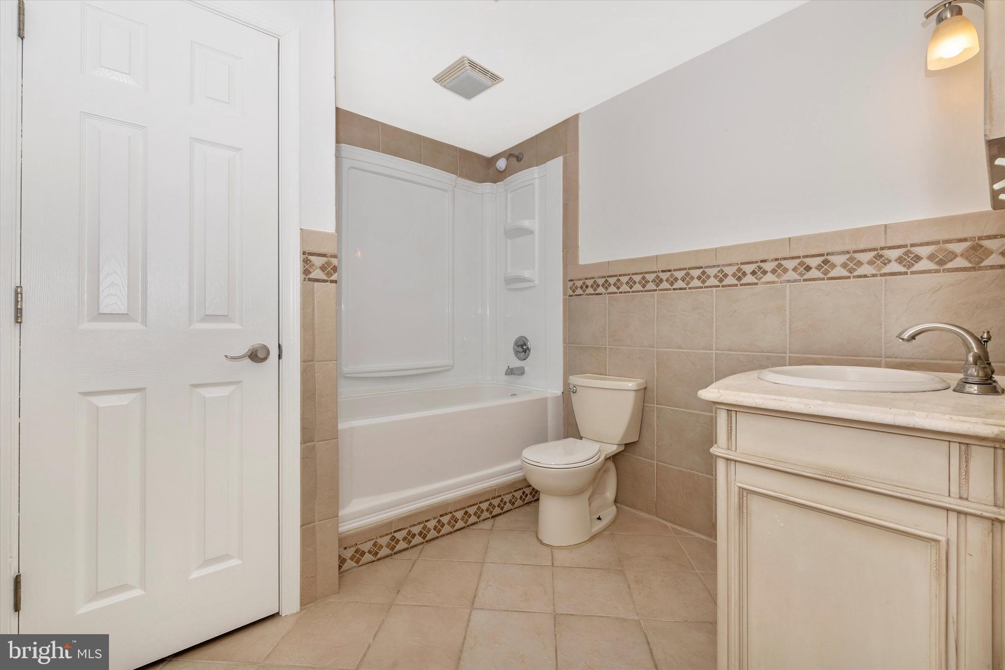 FAIRWAY MEADOWS - Residential