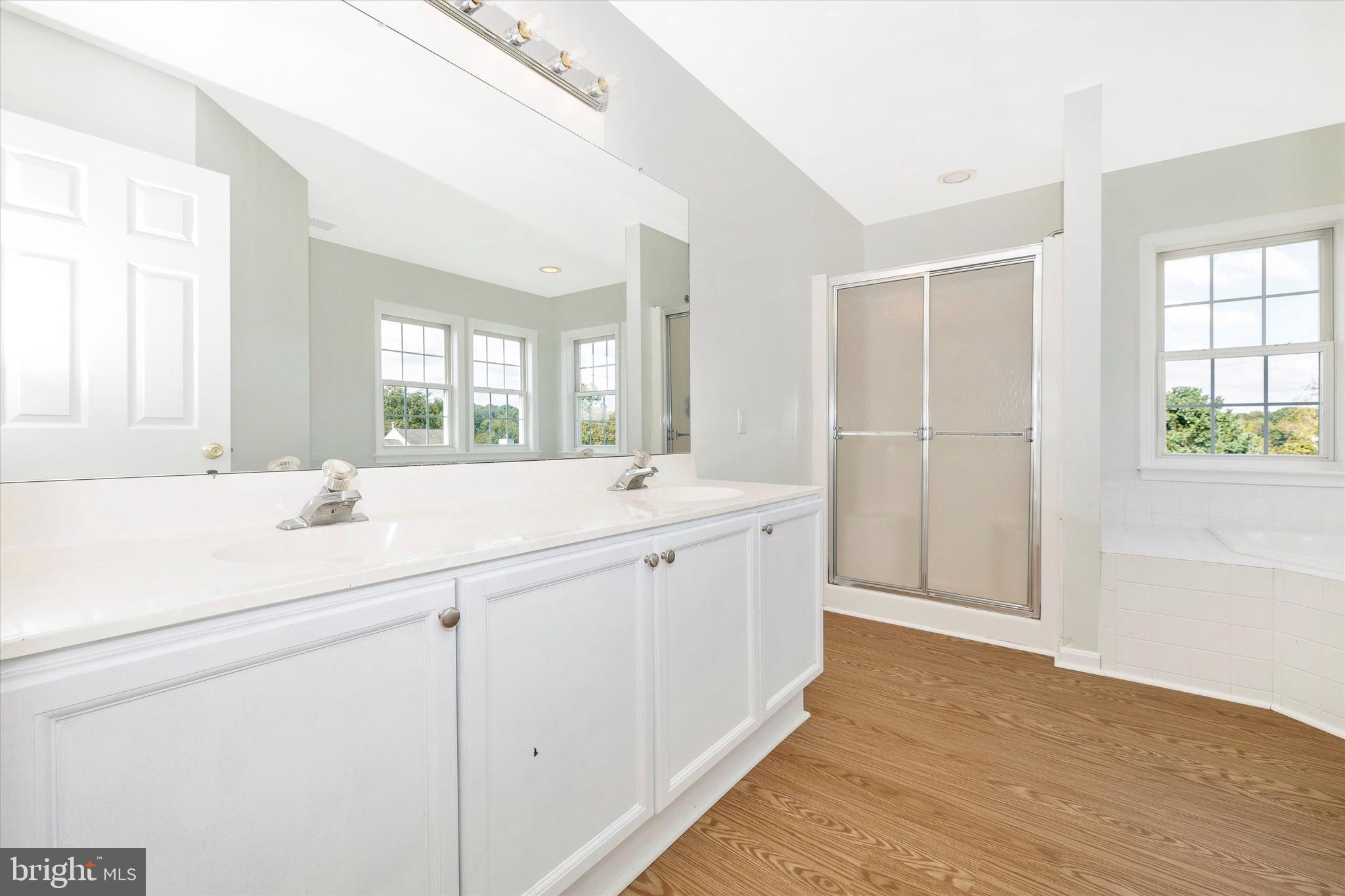 FAIRWAY MEADOWS - Residential