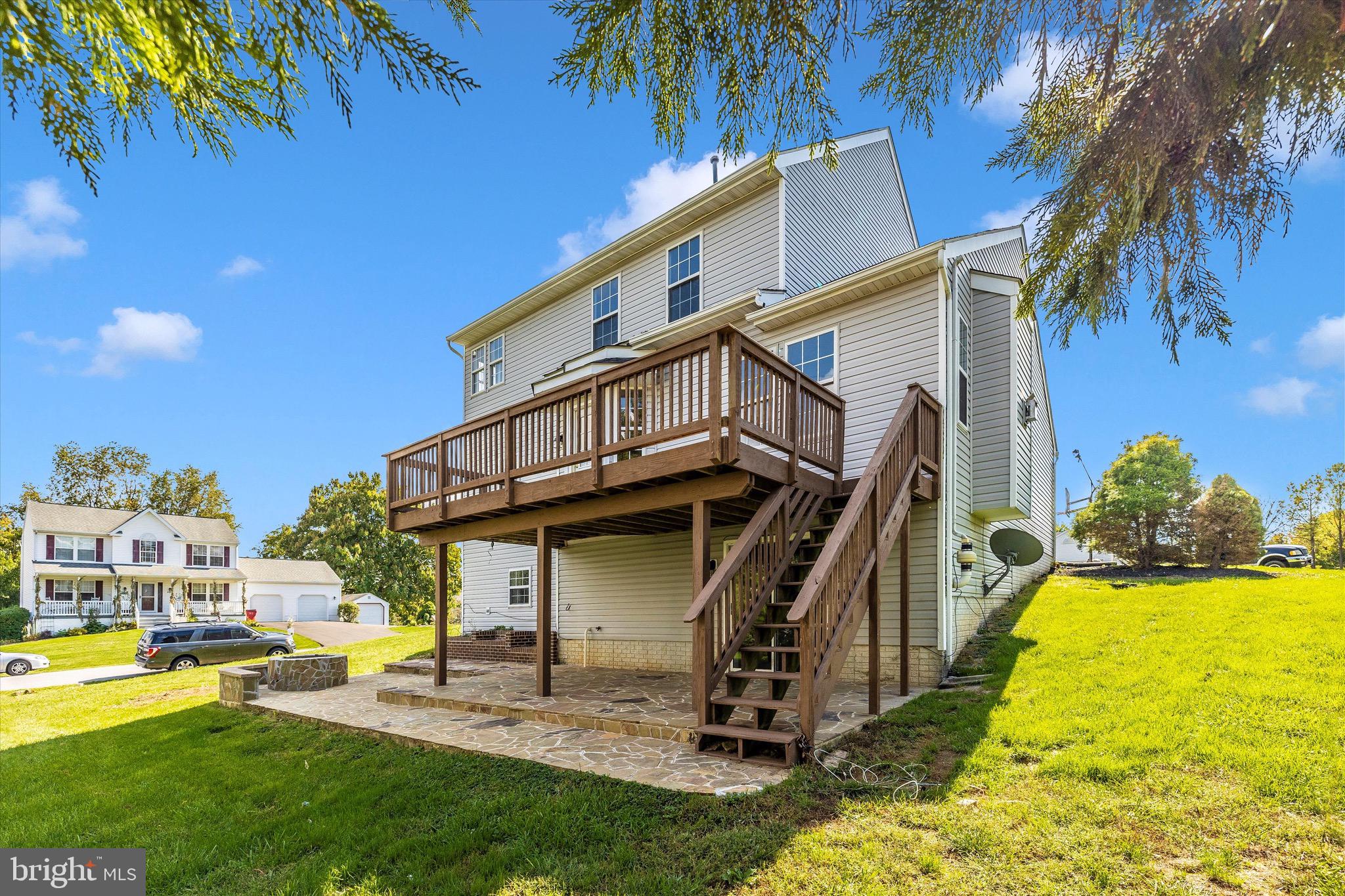 FAIRWAY MEADOWS - Residential