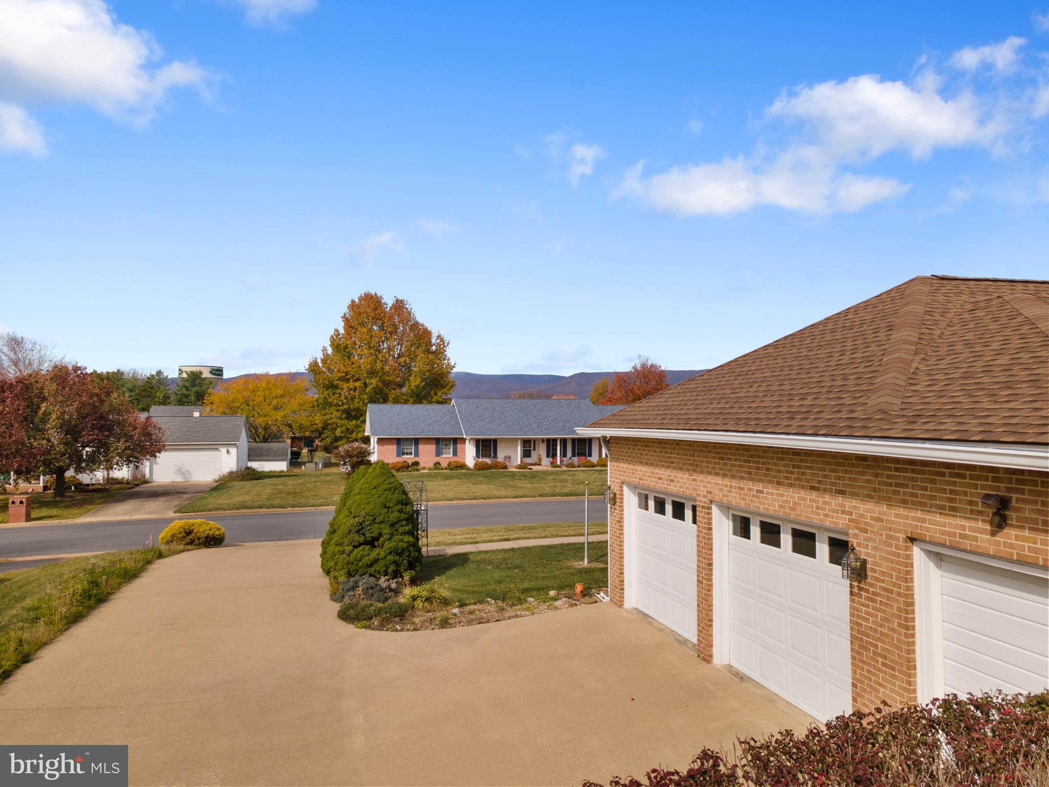 EPARD ESTATES - Residential