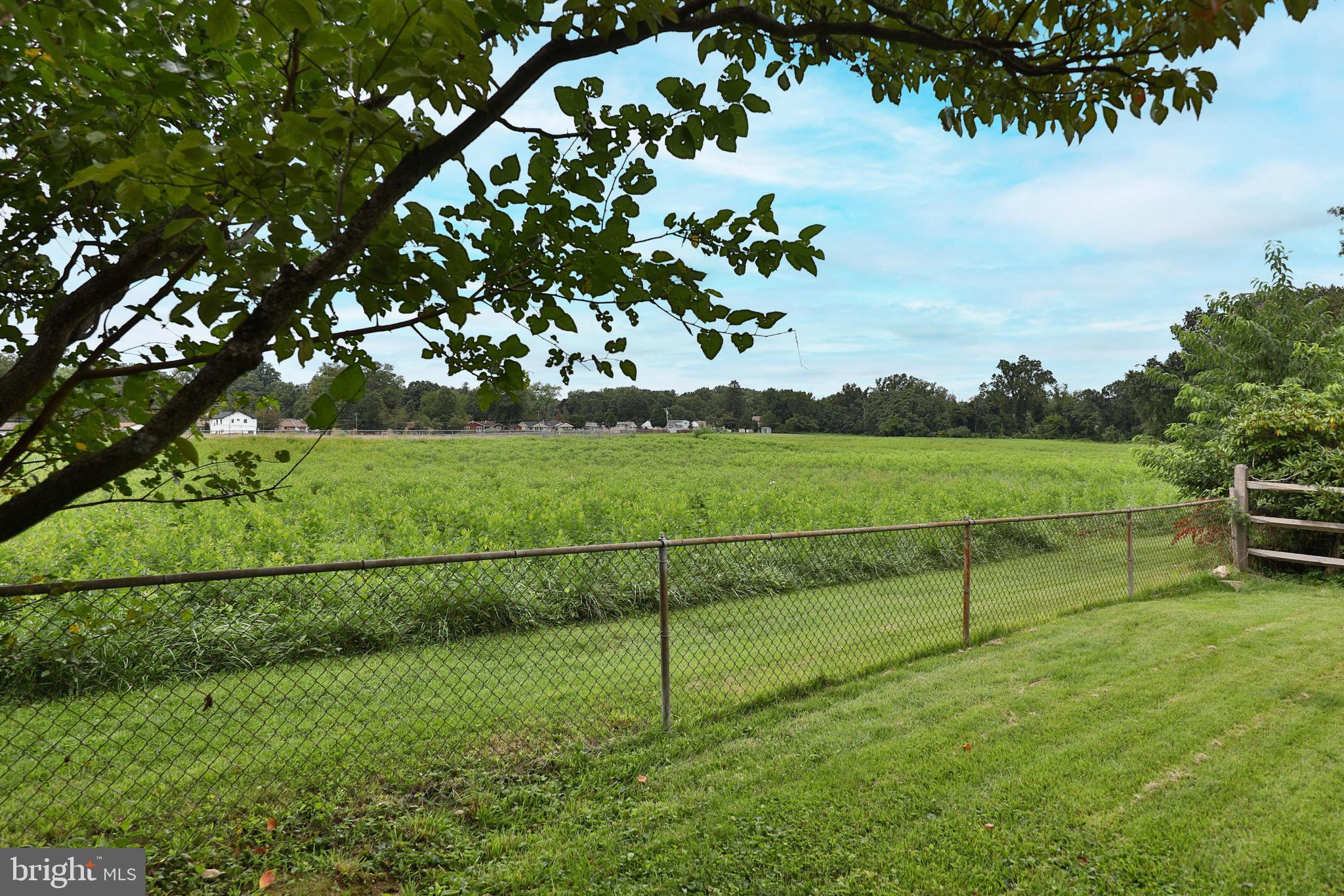 FOX CHASE MANOR - Residential