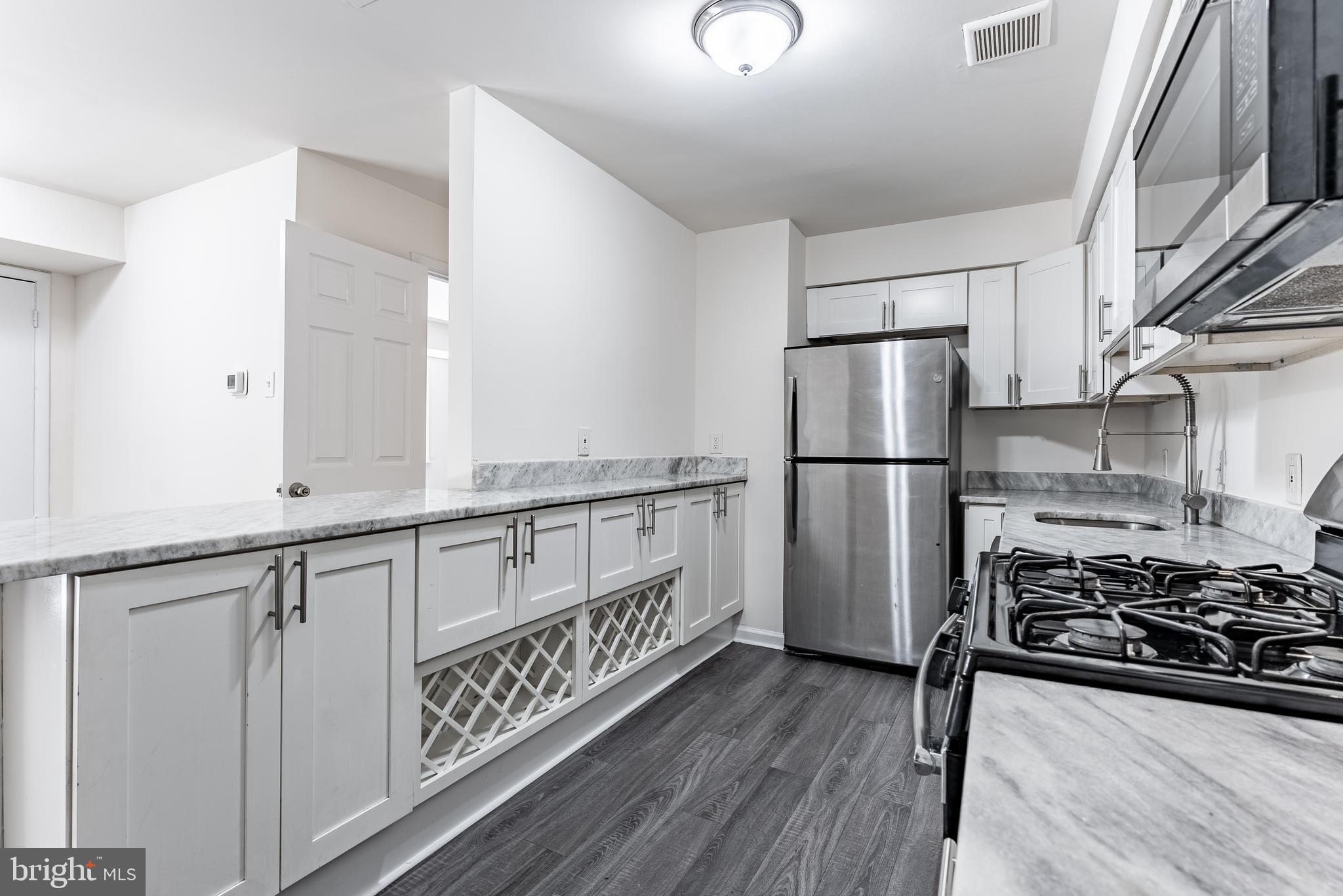 MARLOW-OLSON CONDO - Residential