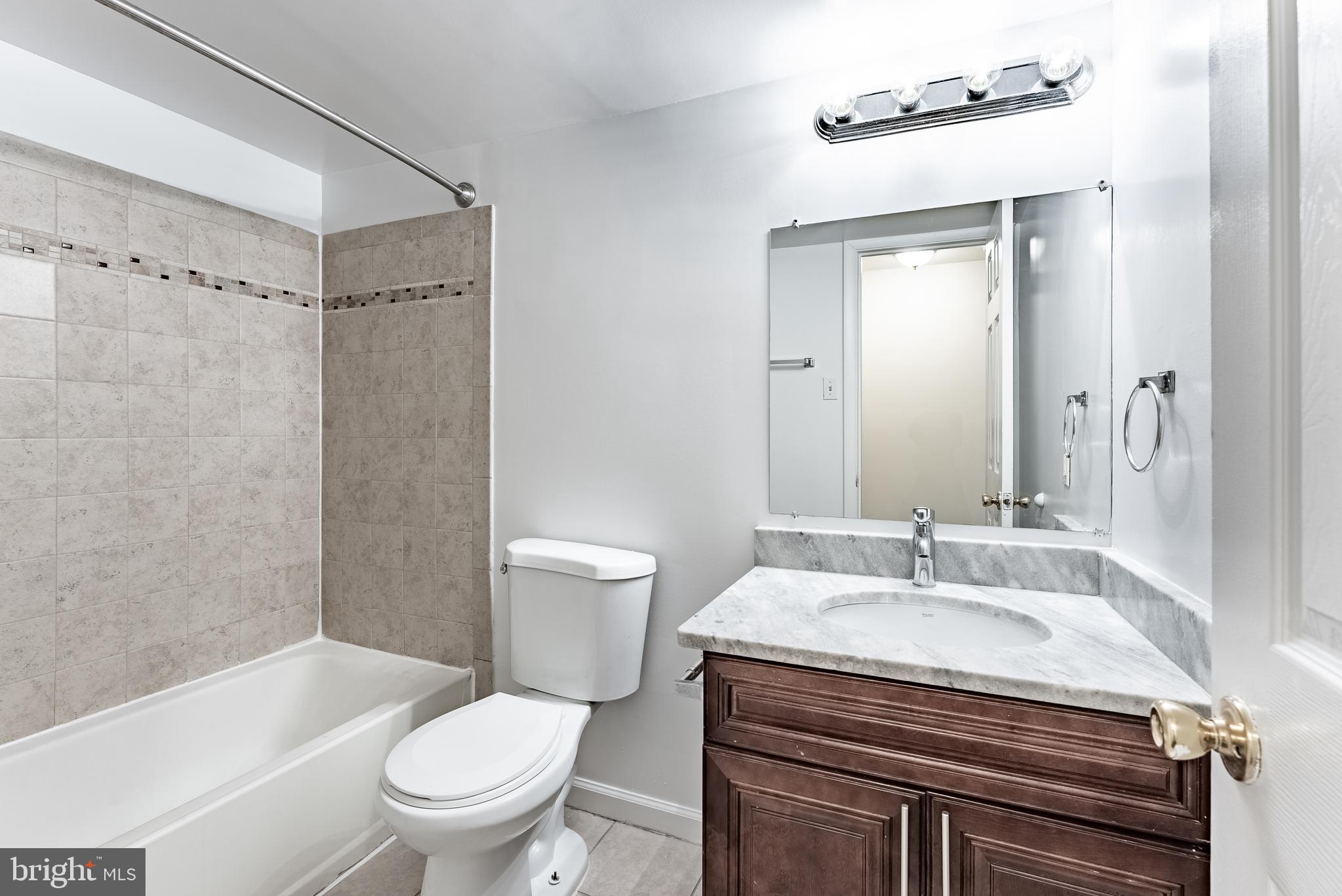 MARLOW-OLSON CONDO - Residential