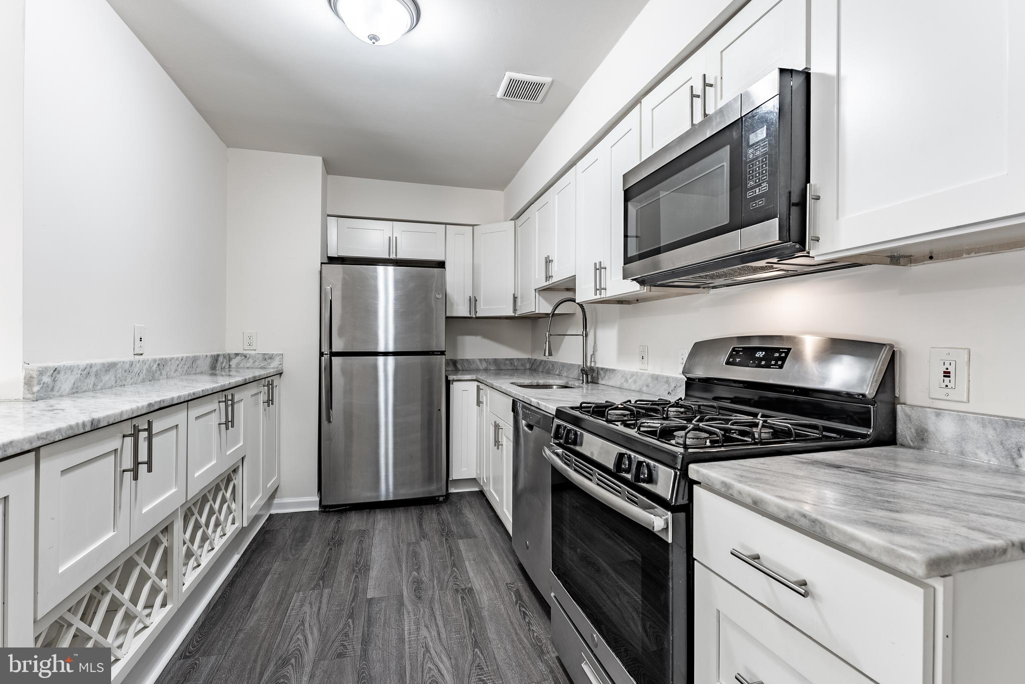 MARLOW-OLSON CONDO - Residential