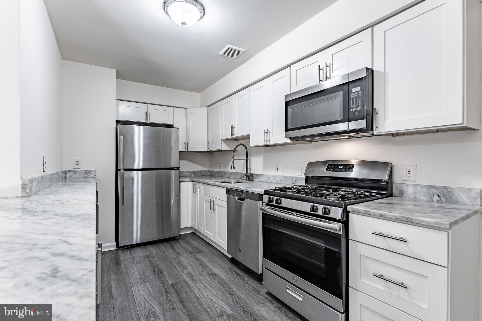 MARLOW-OLSON CONDO - Residential