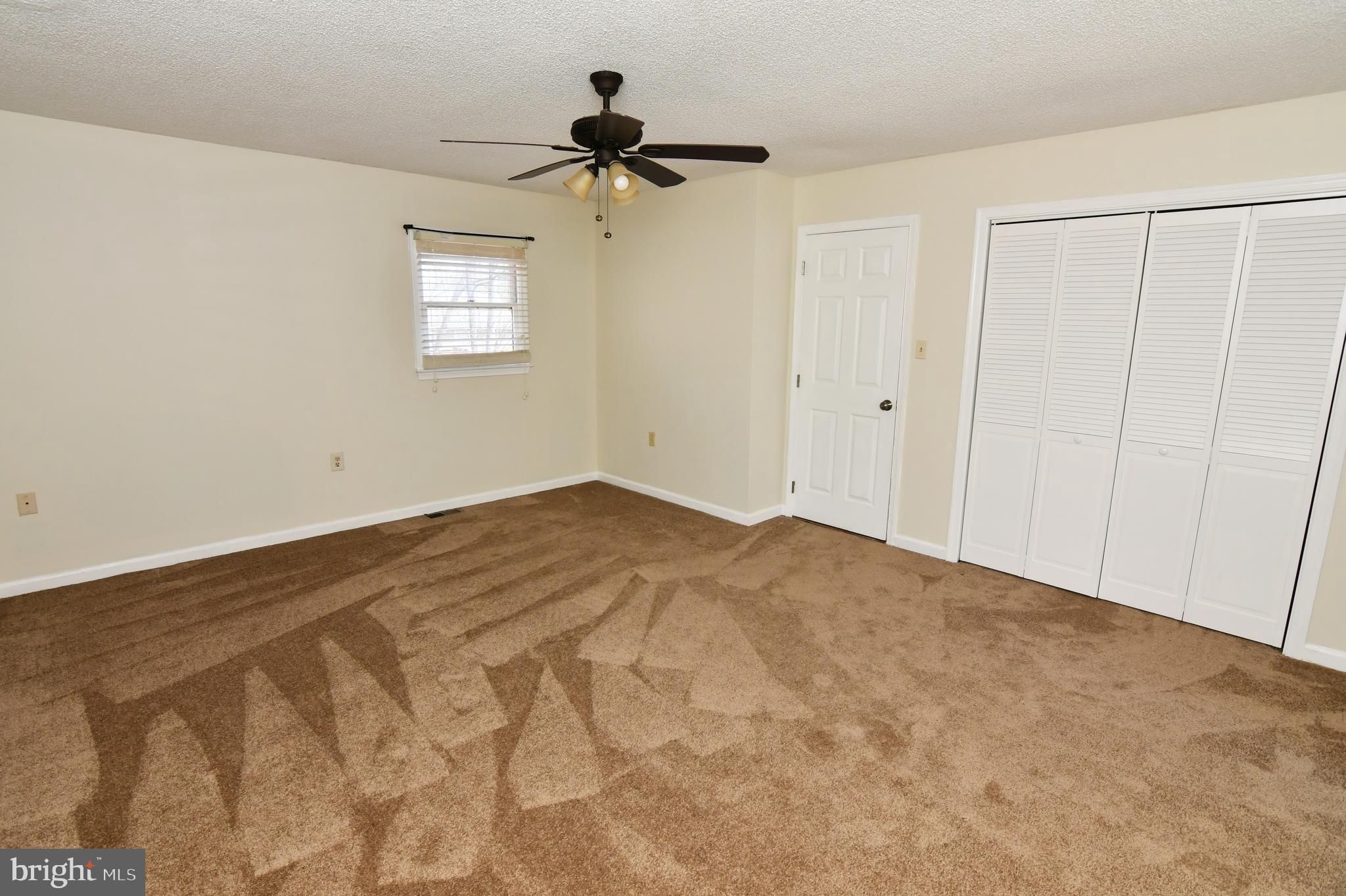 LAKE HOLIDAY ESTATES - Residential