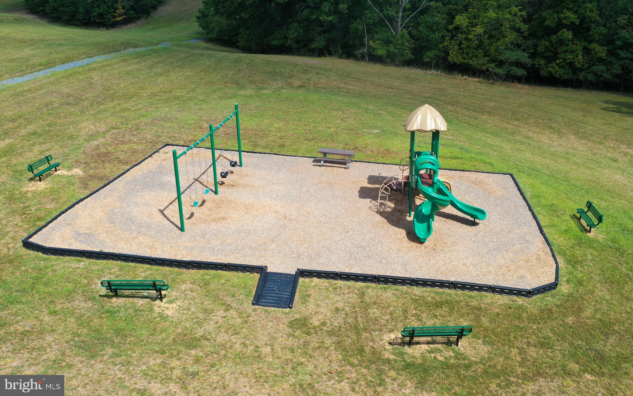 LAKE HOLIDAY ESTATES - Residential