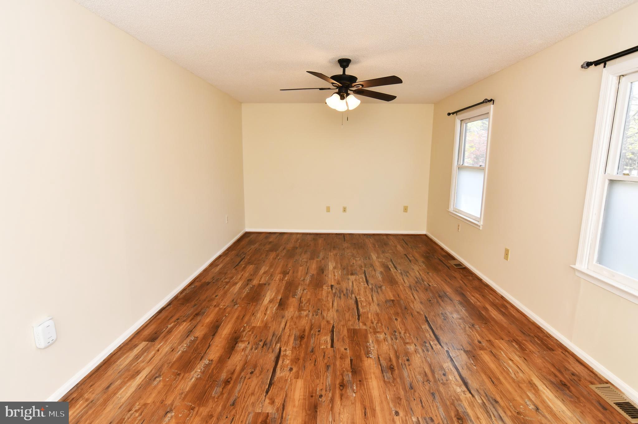 LAKE HOLIDAY ESTATES - Residential