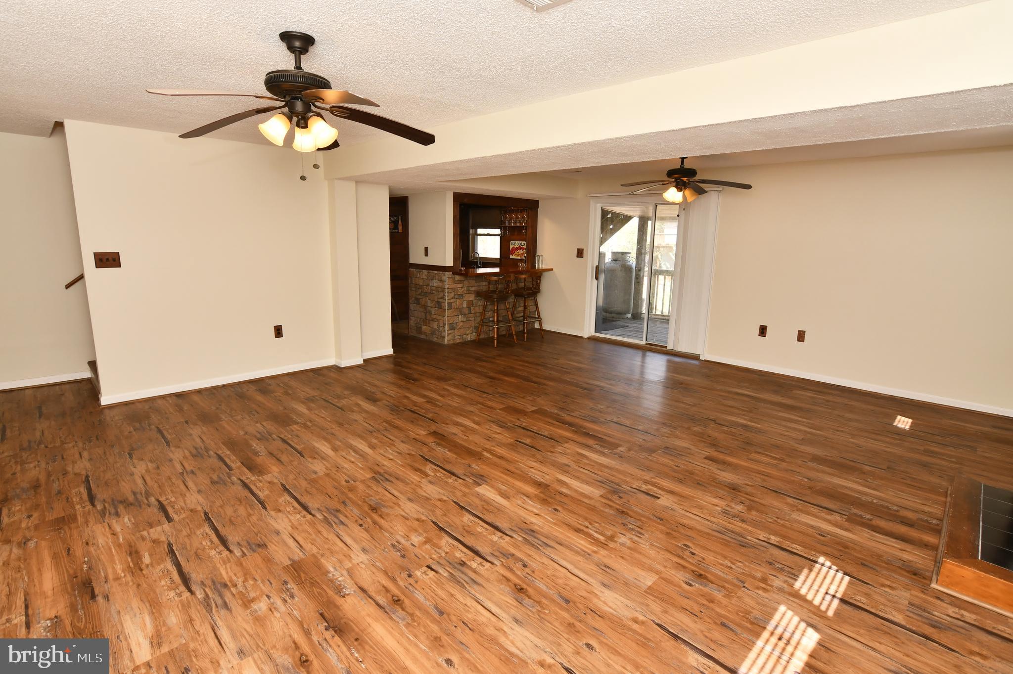 LAKE HOLIDAY ESTATES - Residential