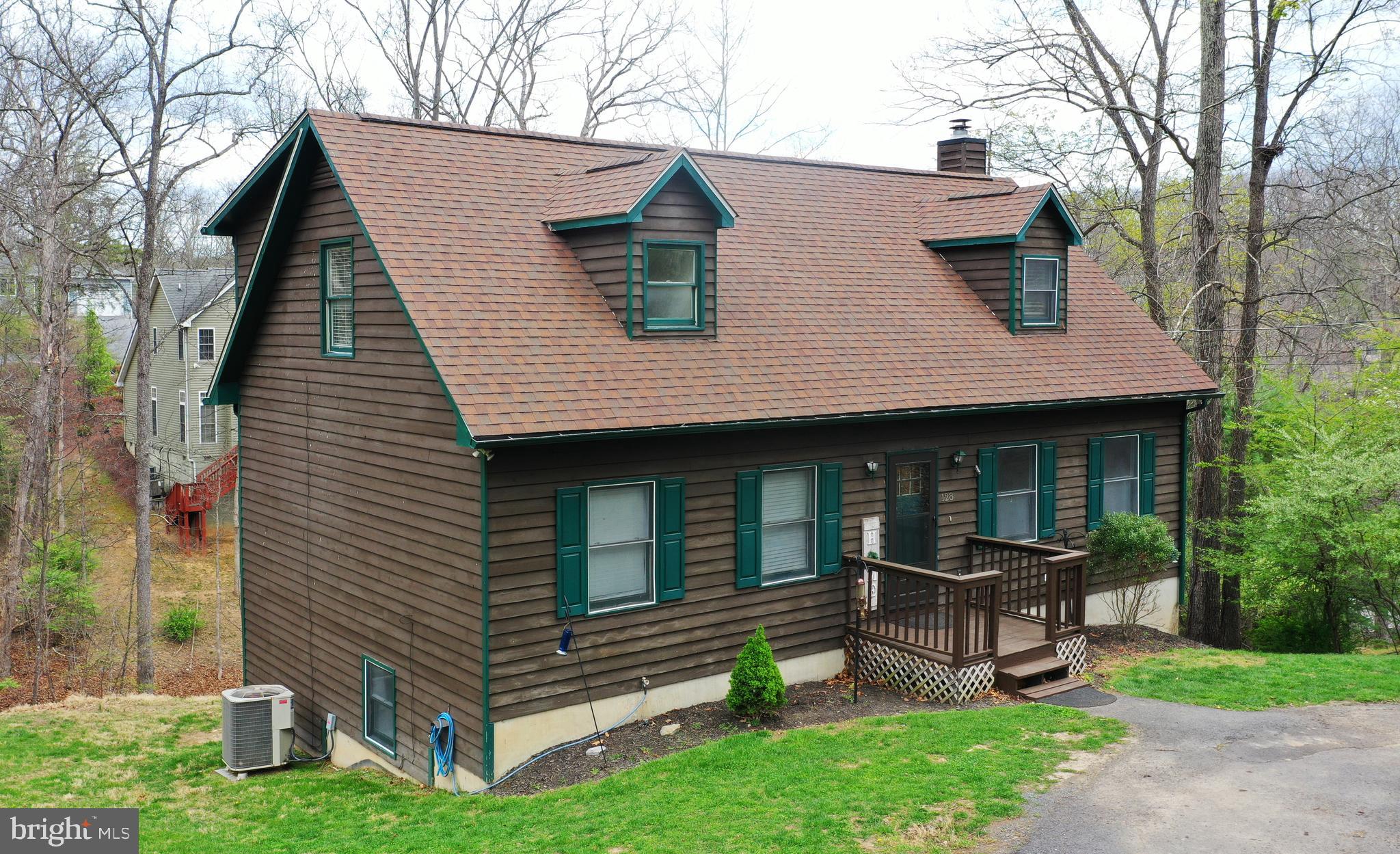 LAKE HOLIDAY ESTATES - Residential