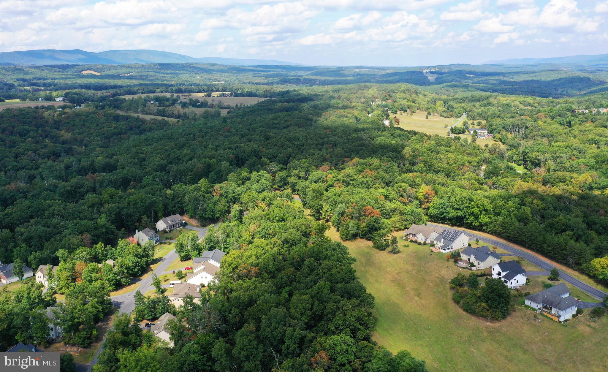 LAKE HOLIDAY ESTATES - Residential