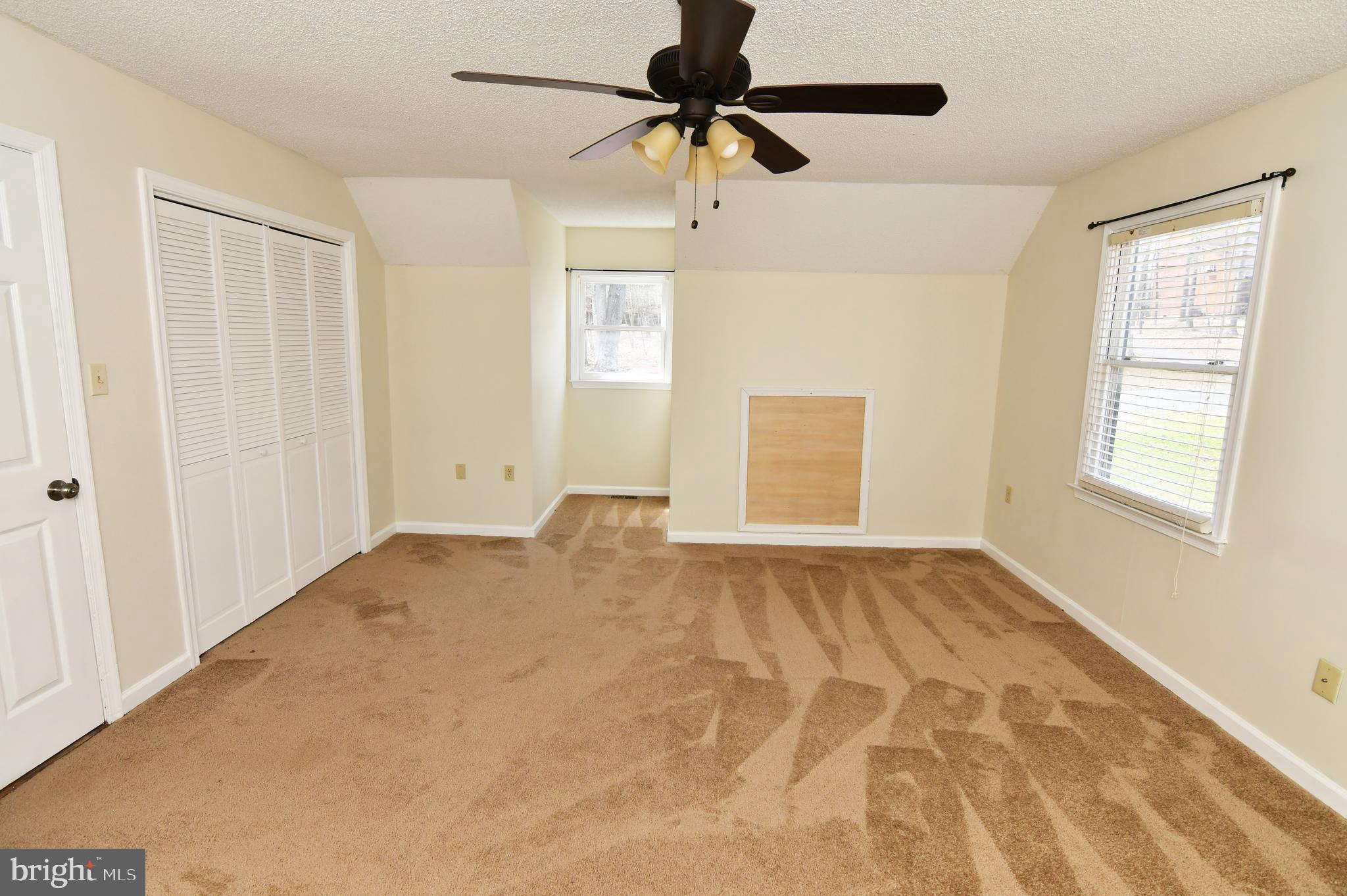 LAKE HOLIDAY ESTATES - Residential