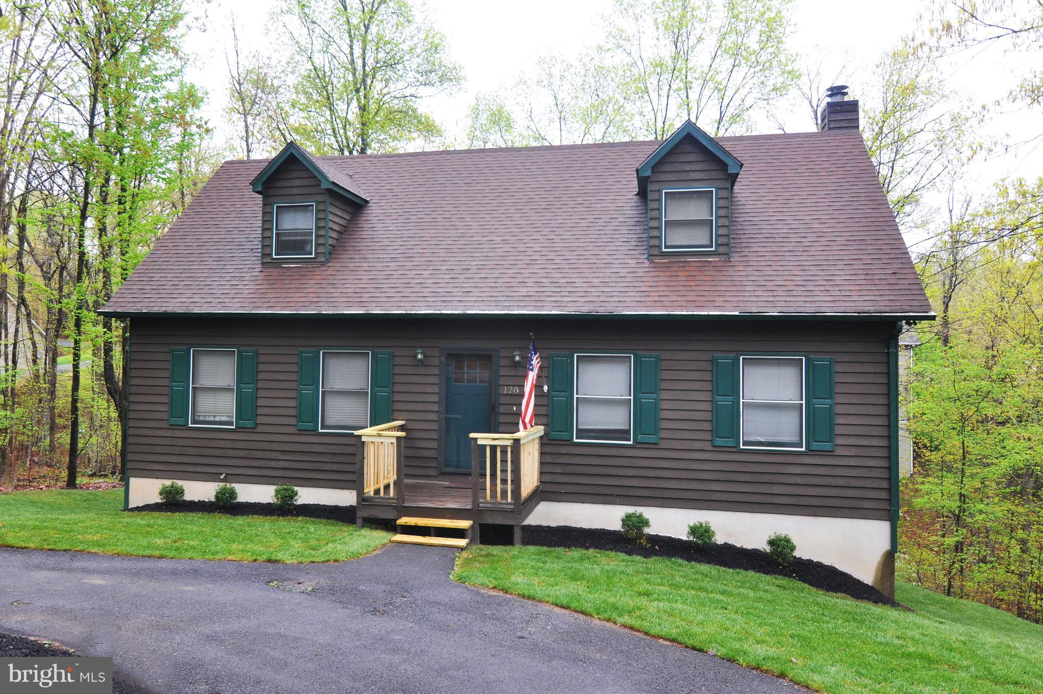 LAKE HOLIDAY ESTATES - Residential