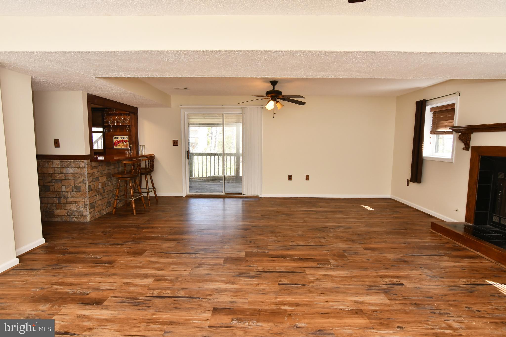 LAKE HOLIDAY ESTATES - Residential