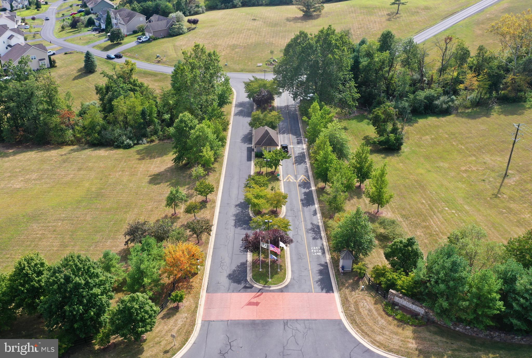 LAKE HOLIDAY ESTATES - Residential