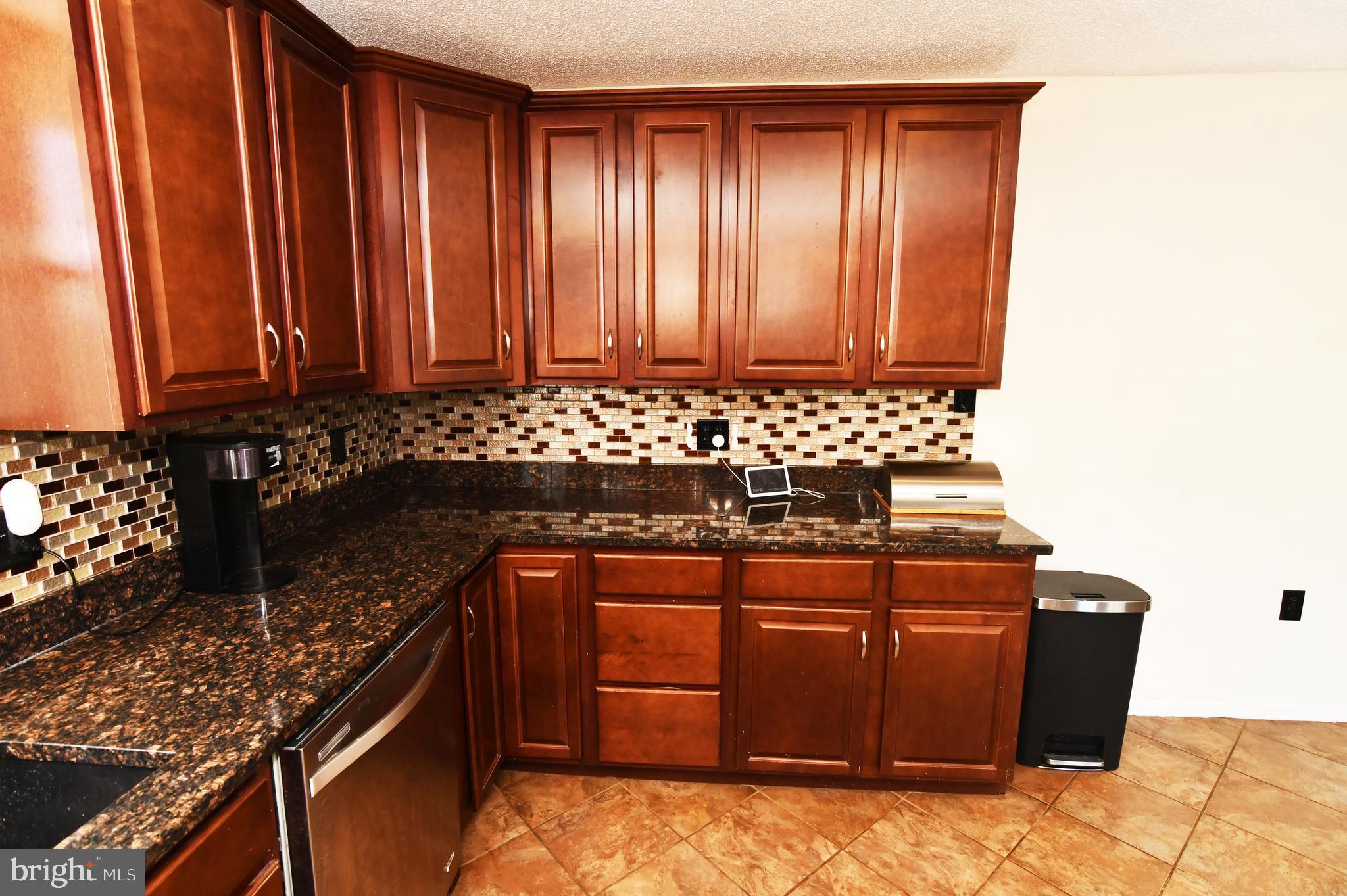 LAKE HOLIDAY ESTATES - Residential