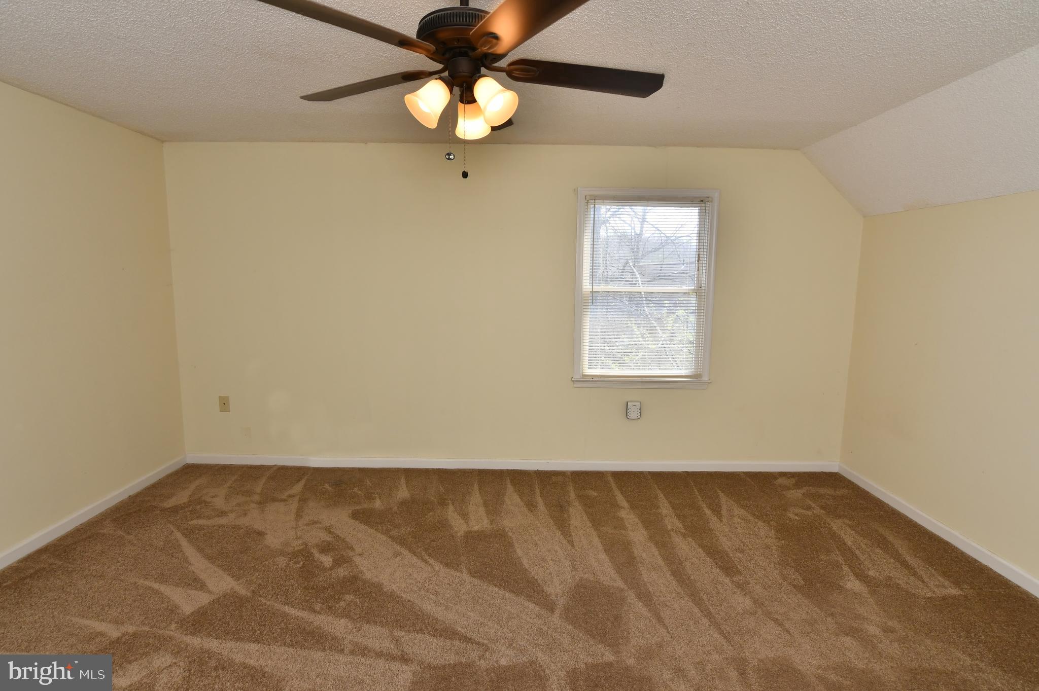 LAKE HOLIDAY ESTATES - Residential