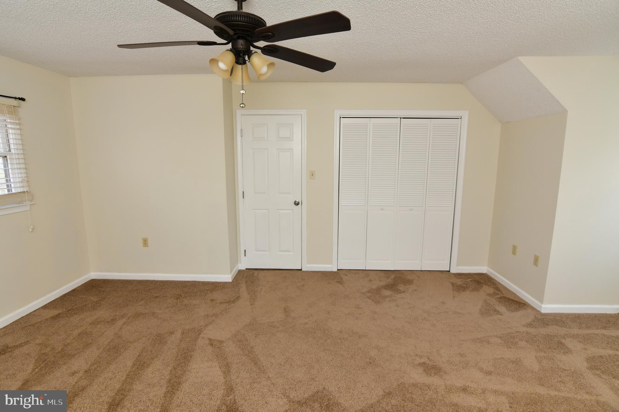 LAKE HOLIDAY ESTATES - Residential