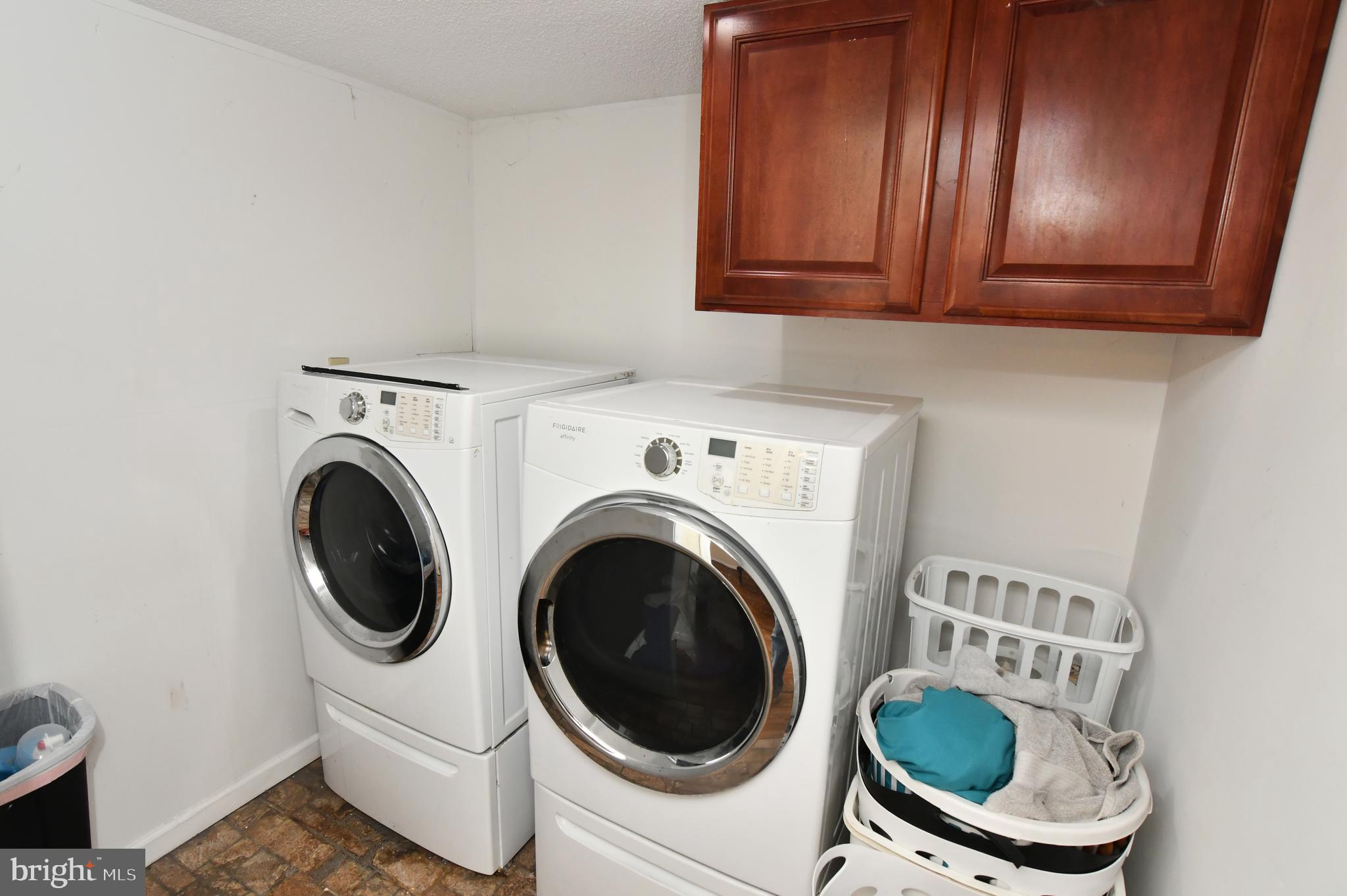 LAKE HOLIDAY ESTATES - Residential