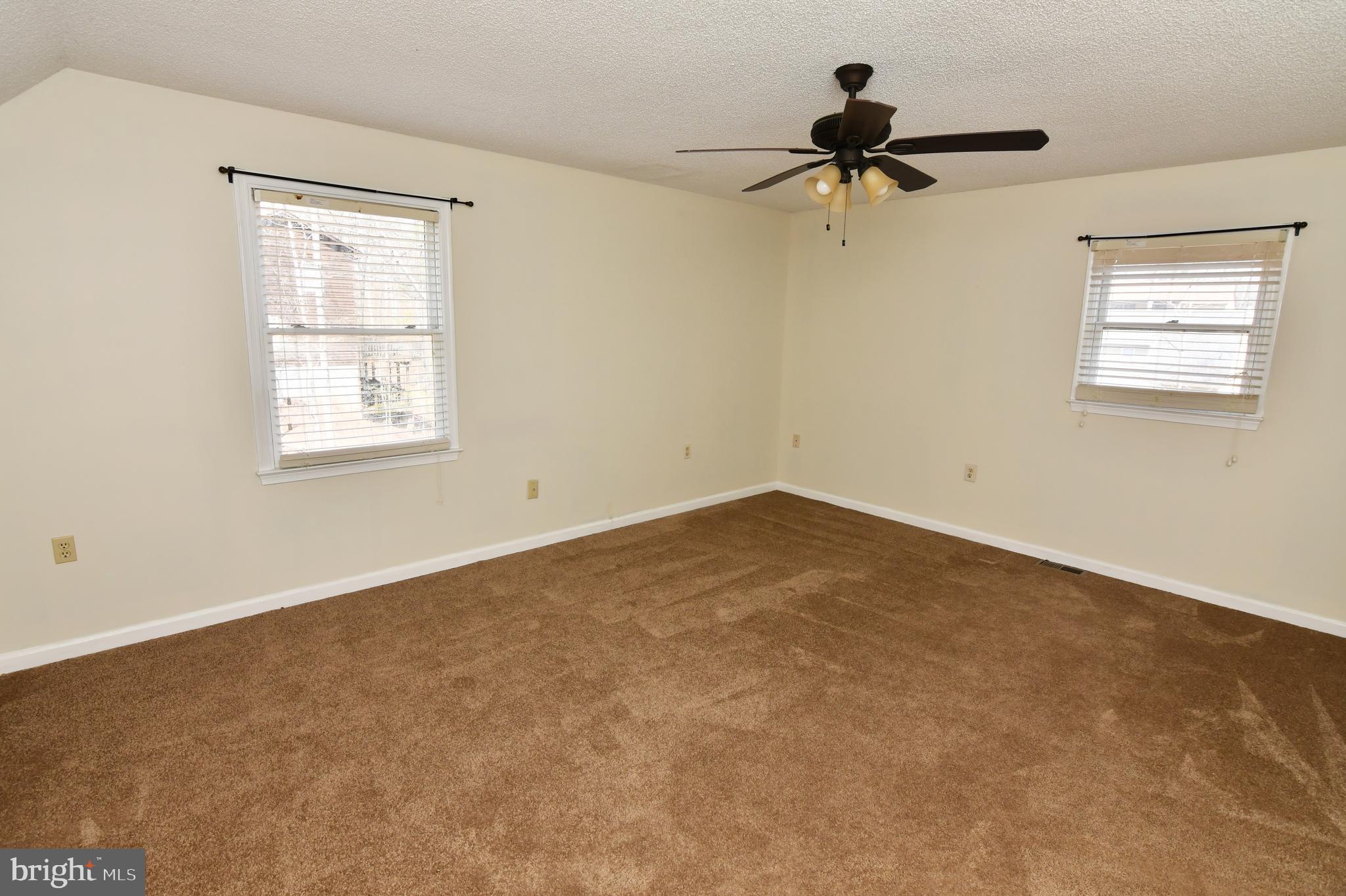 LAKE HOLIDAY ESTATES - Residential