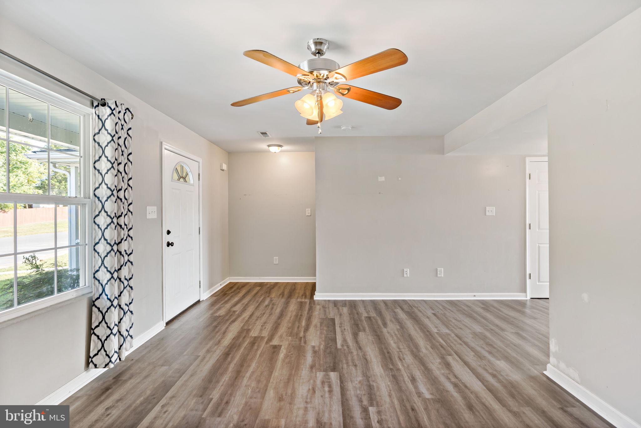 INWOOD VILLAGE - Residential