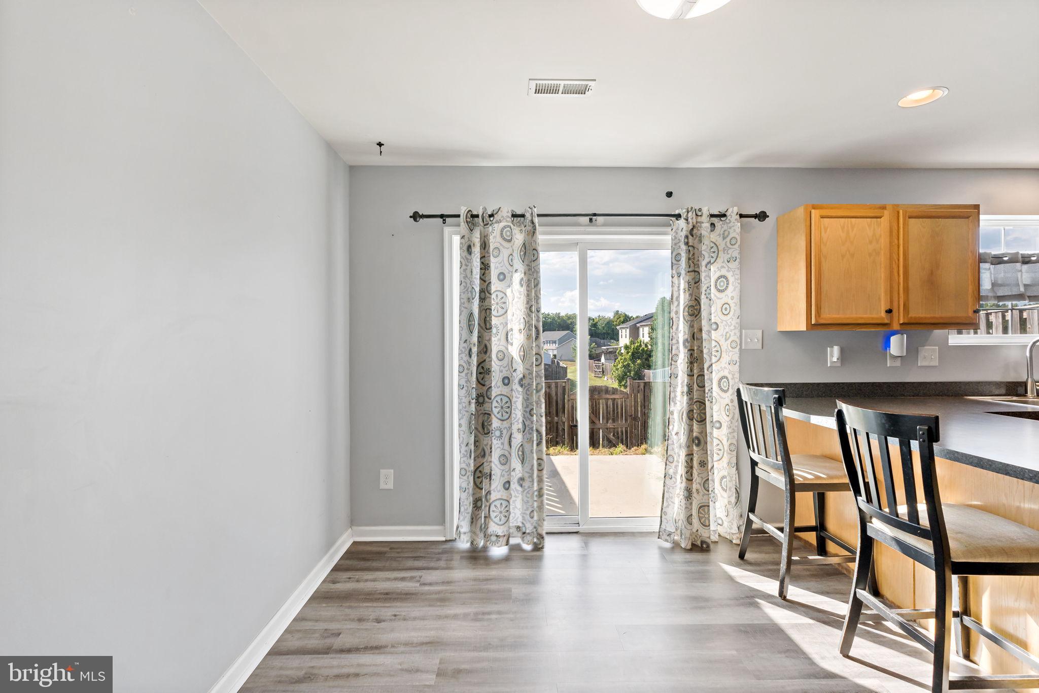 INWOOD VILLAGE - Residential