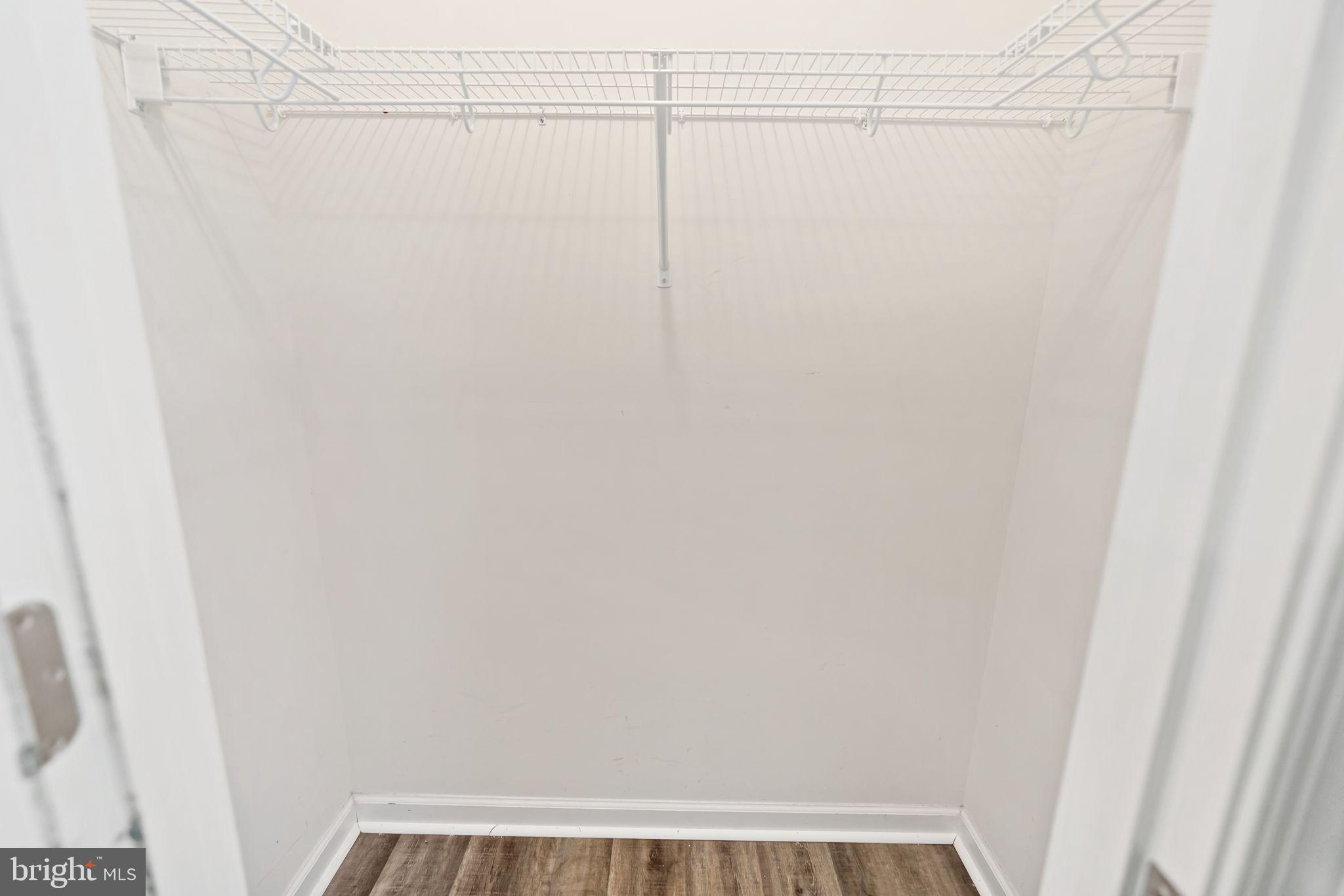 INWOOD VILLAGE - Residential