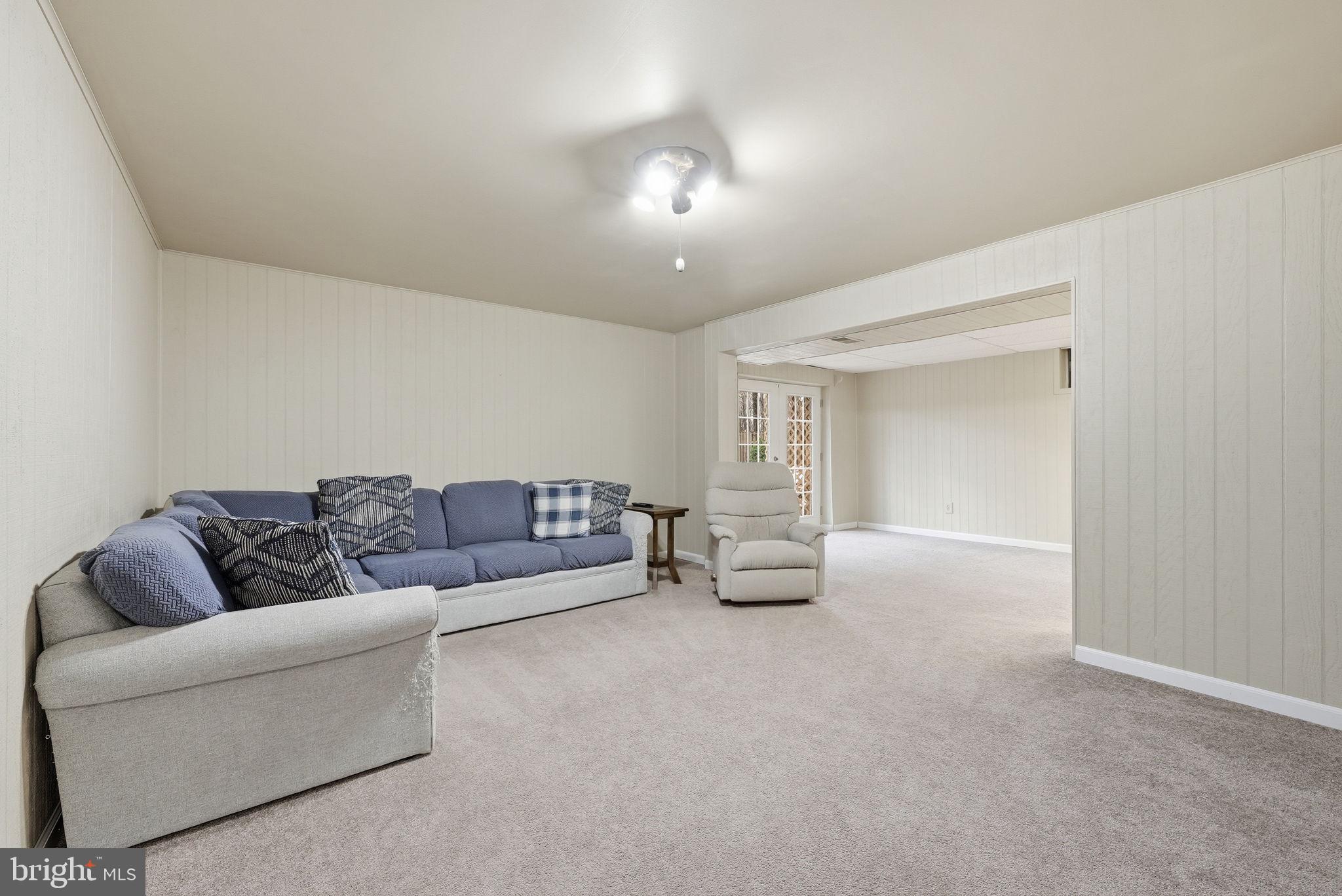 MINNIEVILLE MANOR - Residential