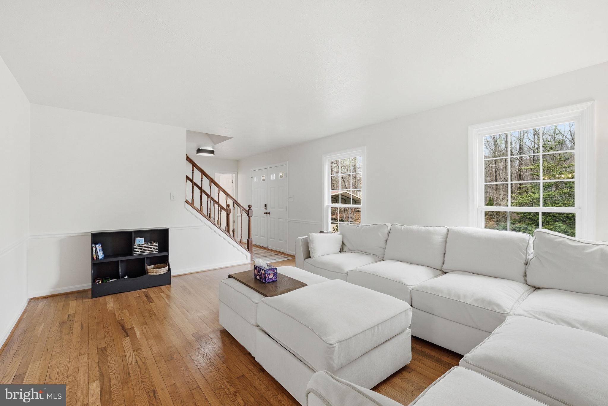 MINNIEVILLE MANOR - Residential