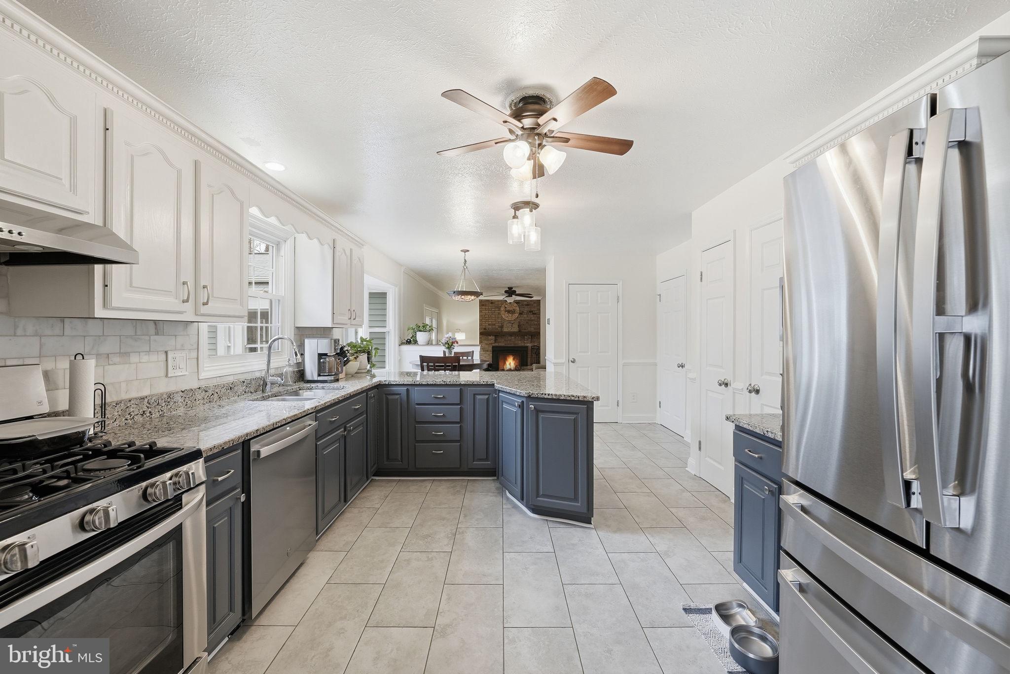 MINNIEVILLE MANOR - Residential