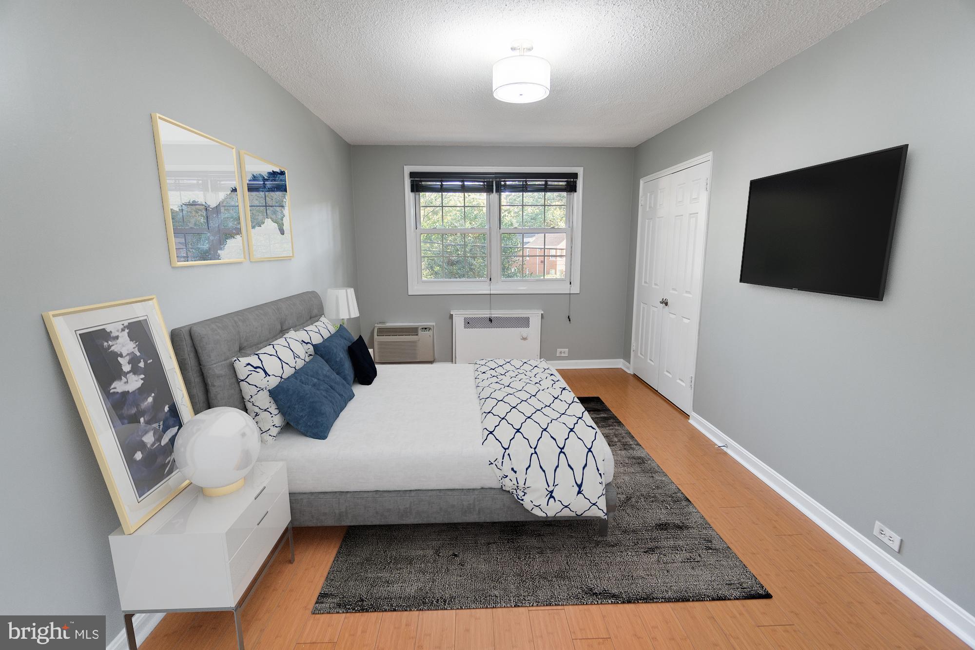 ARLINGTON OAKS - Residential Lease