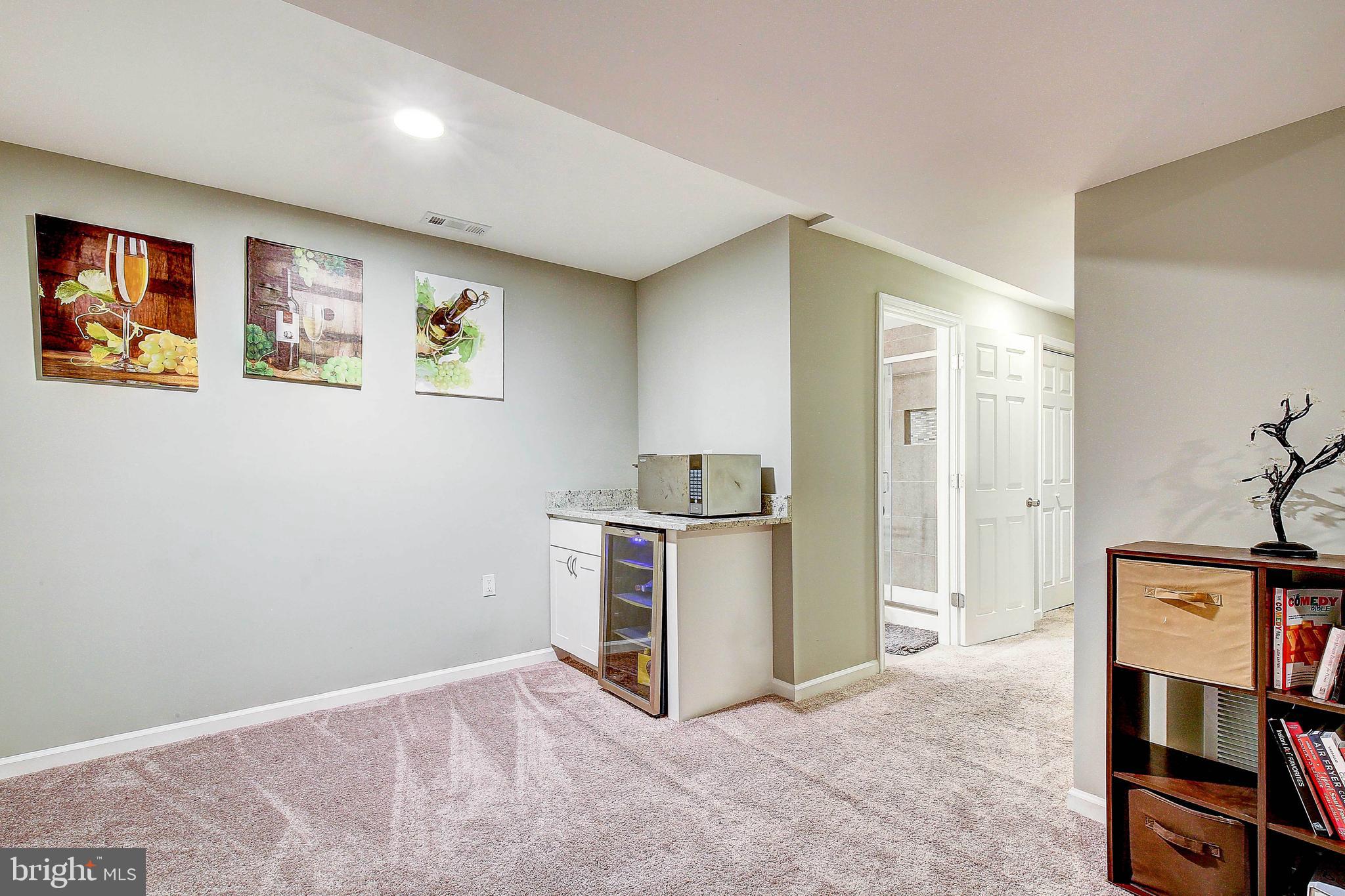 THE PROVINCES - Residential