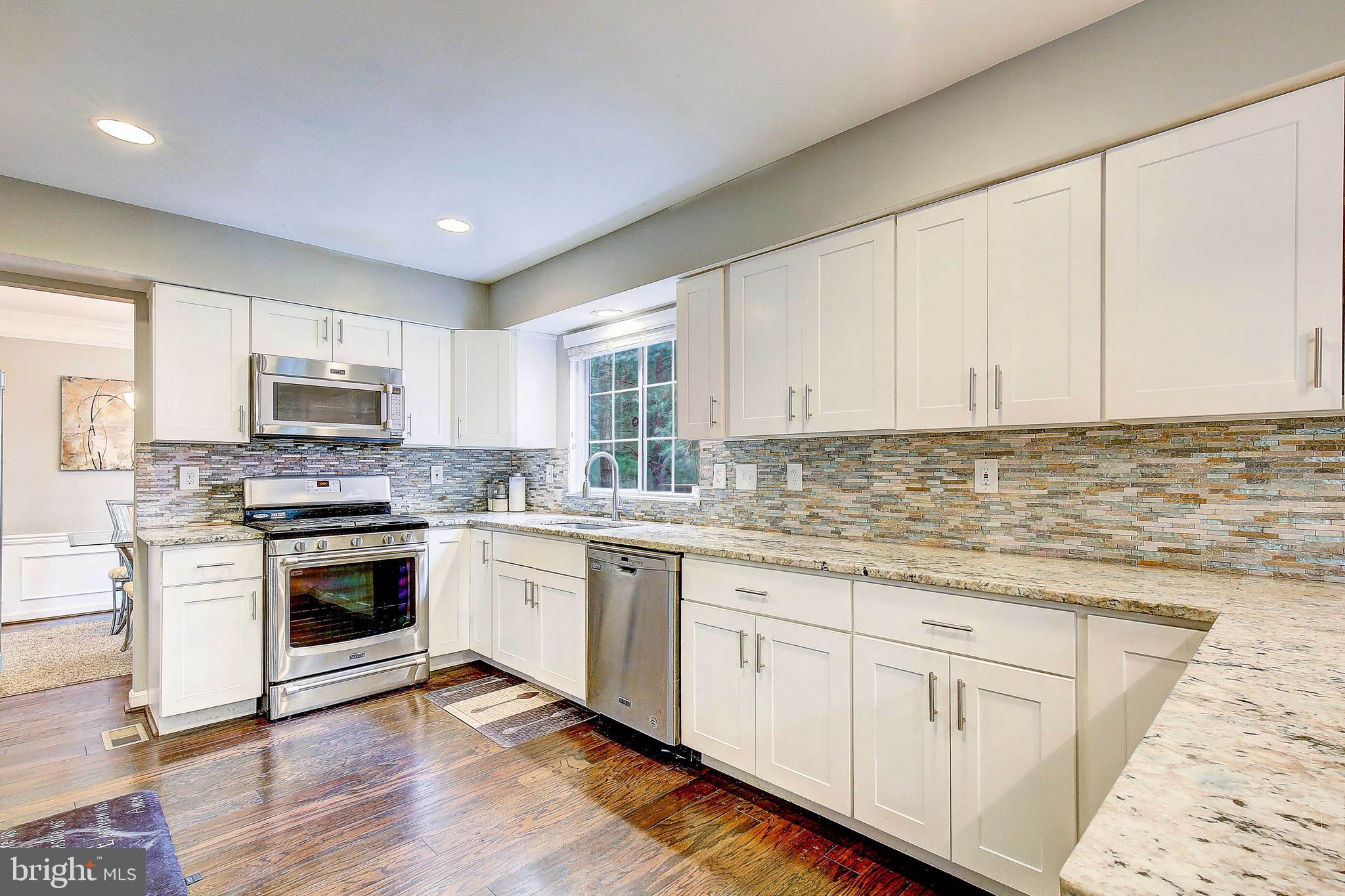 THE PROVINCES - Residential