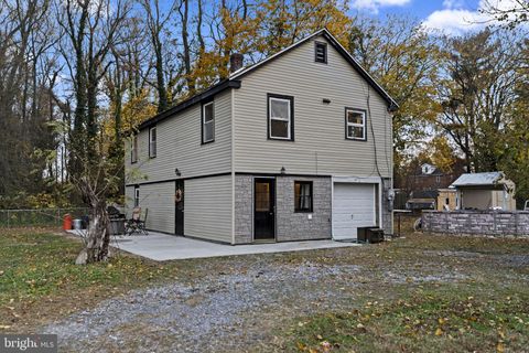 15 N MILLER AVENUE 1/2 CARNEYS POINT NJ 08069