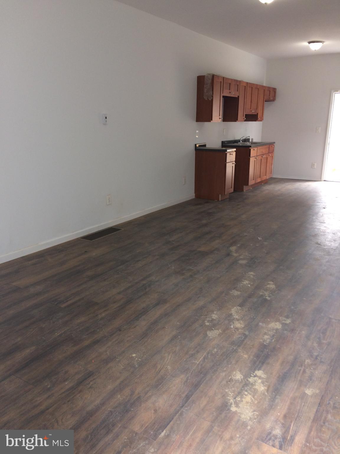 2404 N NAPA STREET
