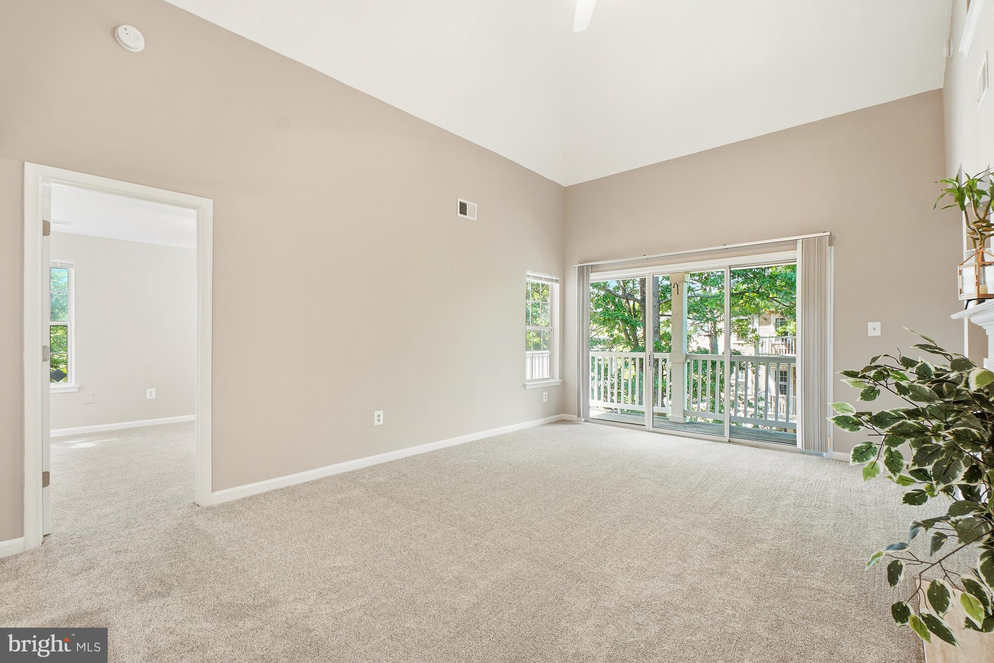 RIVERSTONE - Residential