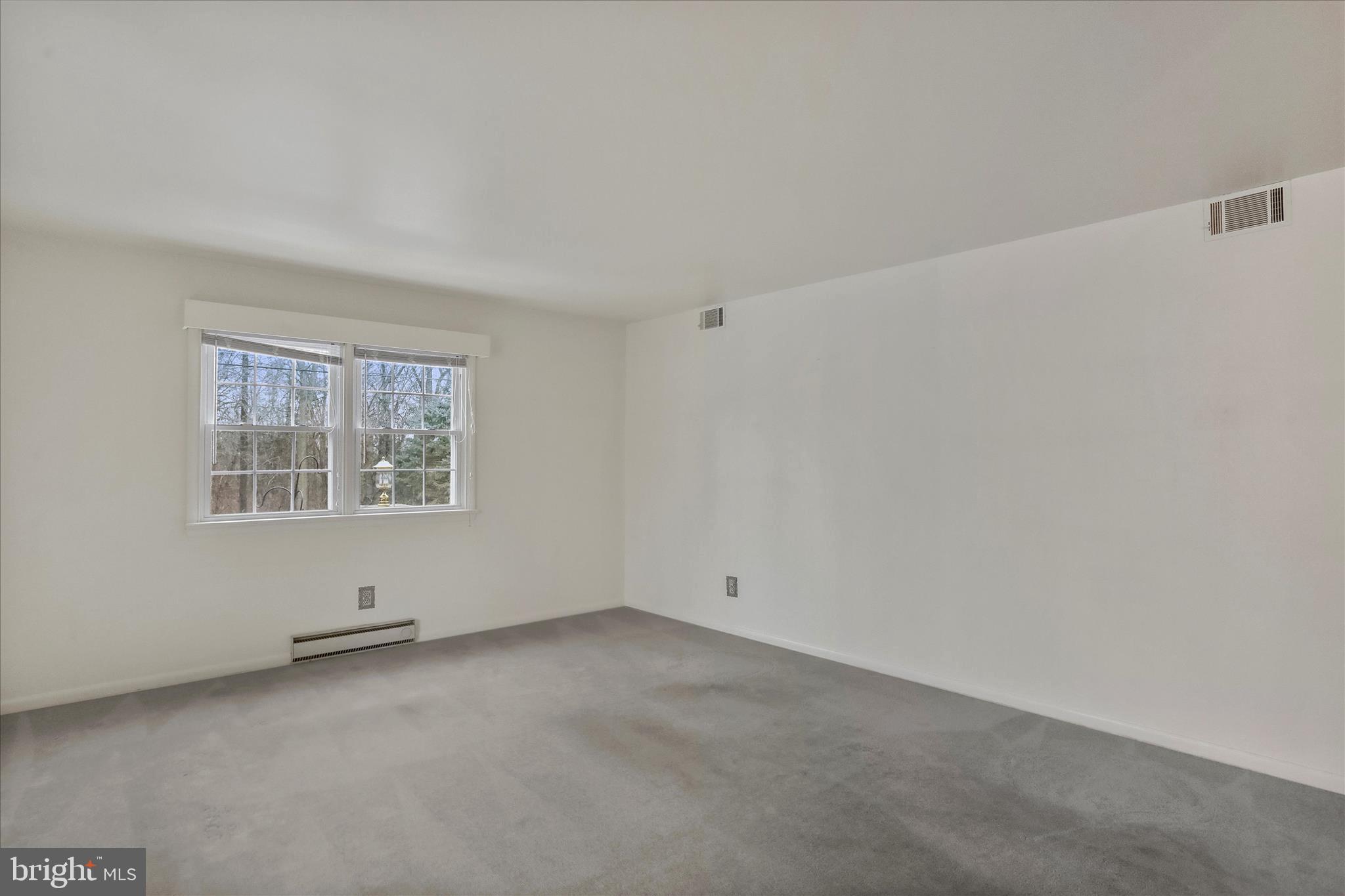 GREENHILL ACRES - Residential