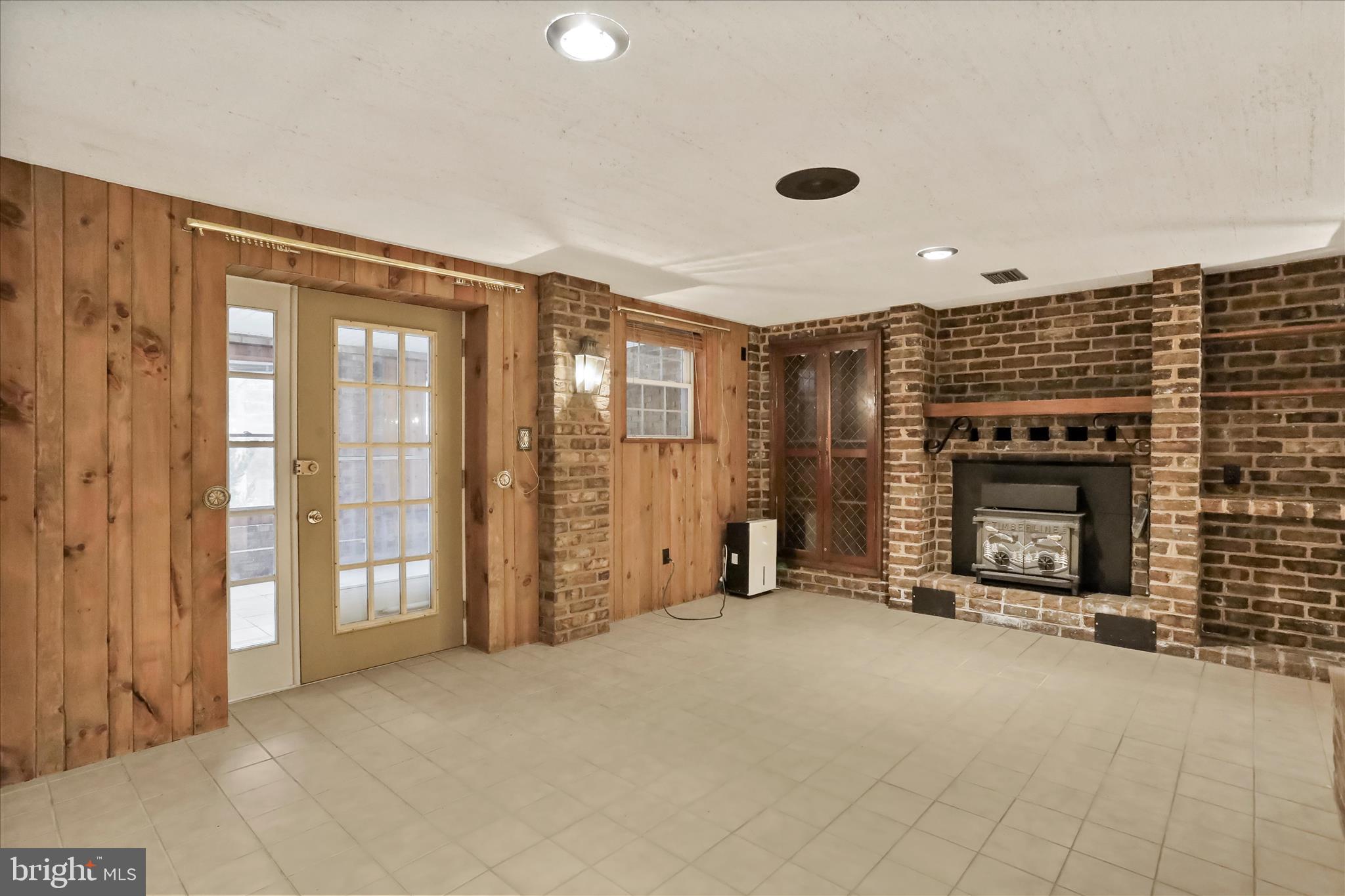 GREENHILL ACRES - Residential