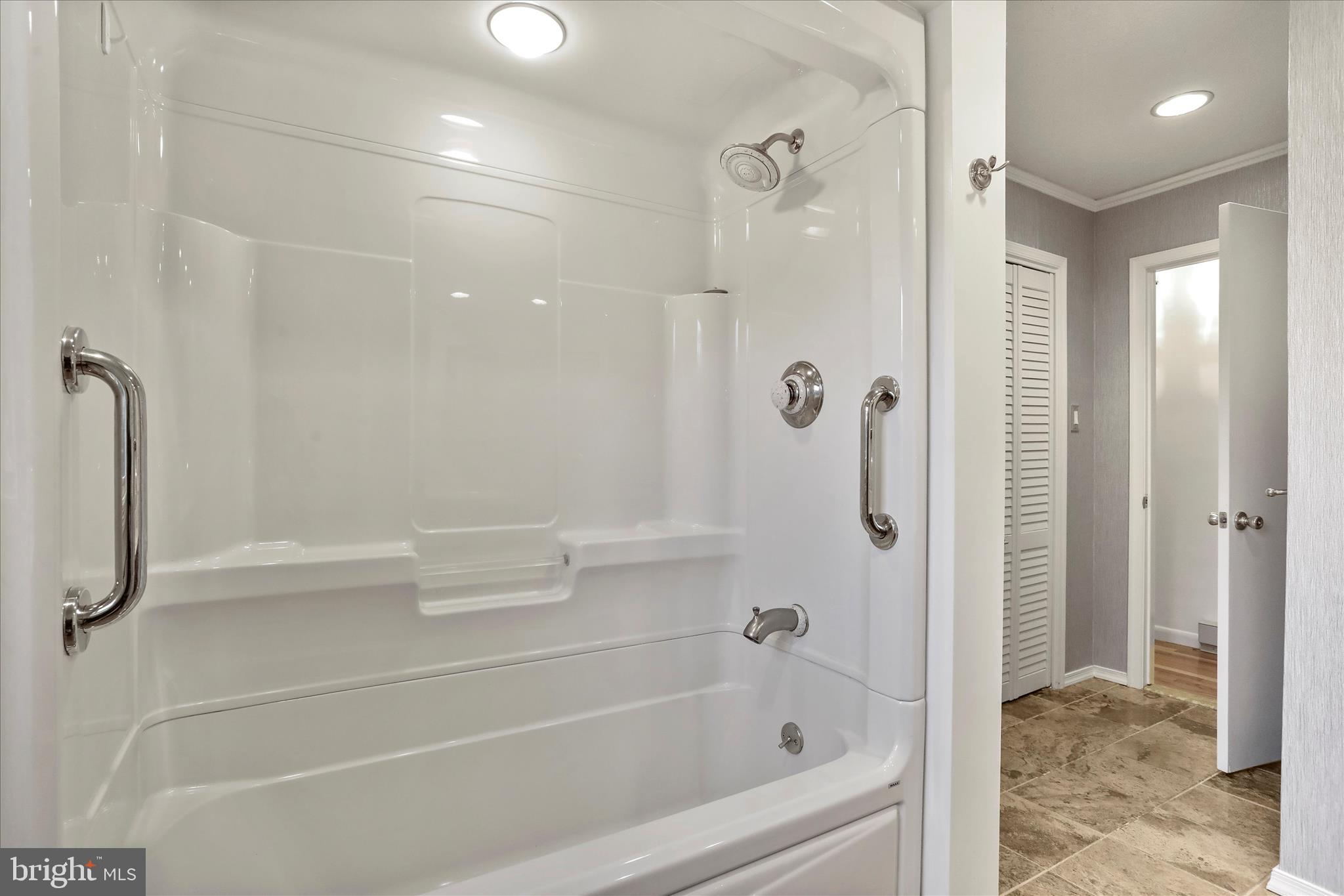 GREENHILL ACRES - Residential