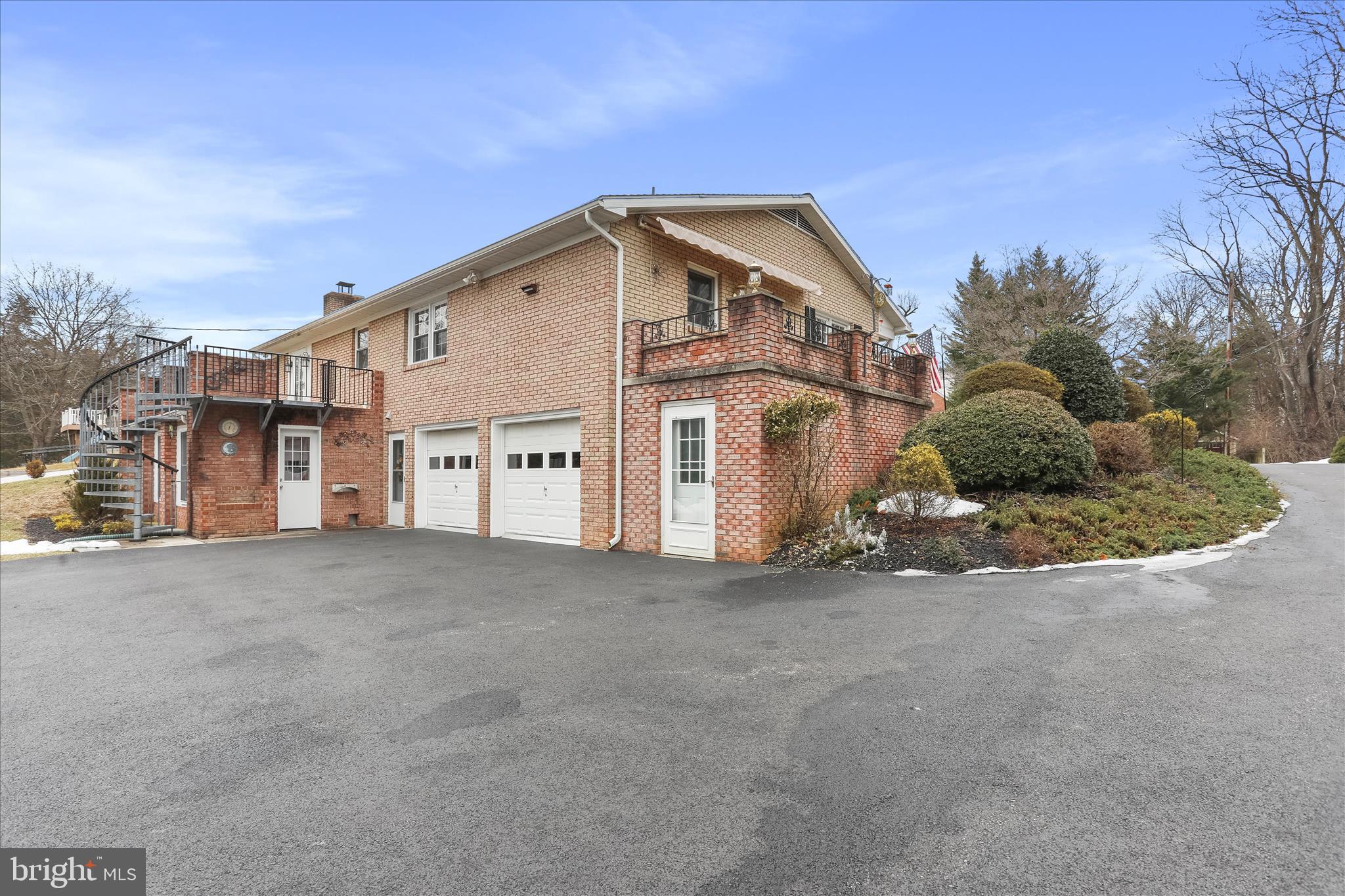 GREENHILL ACRES - Residential