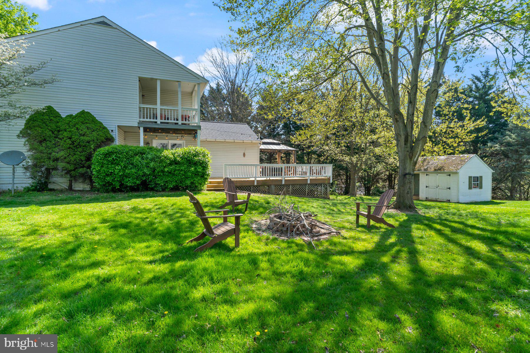 1061 LONG VALLEY ROAD