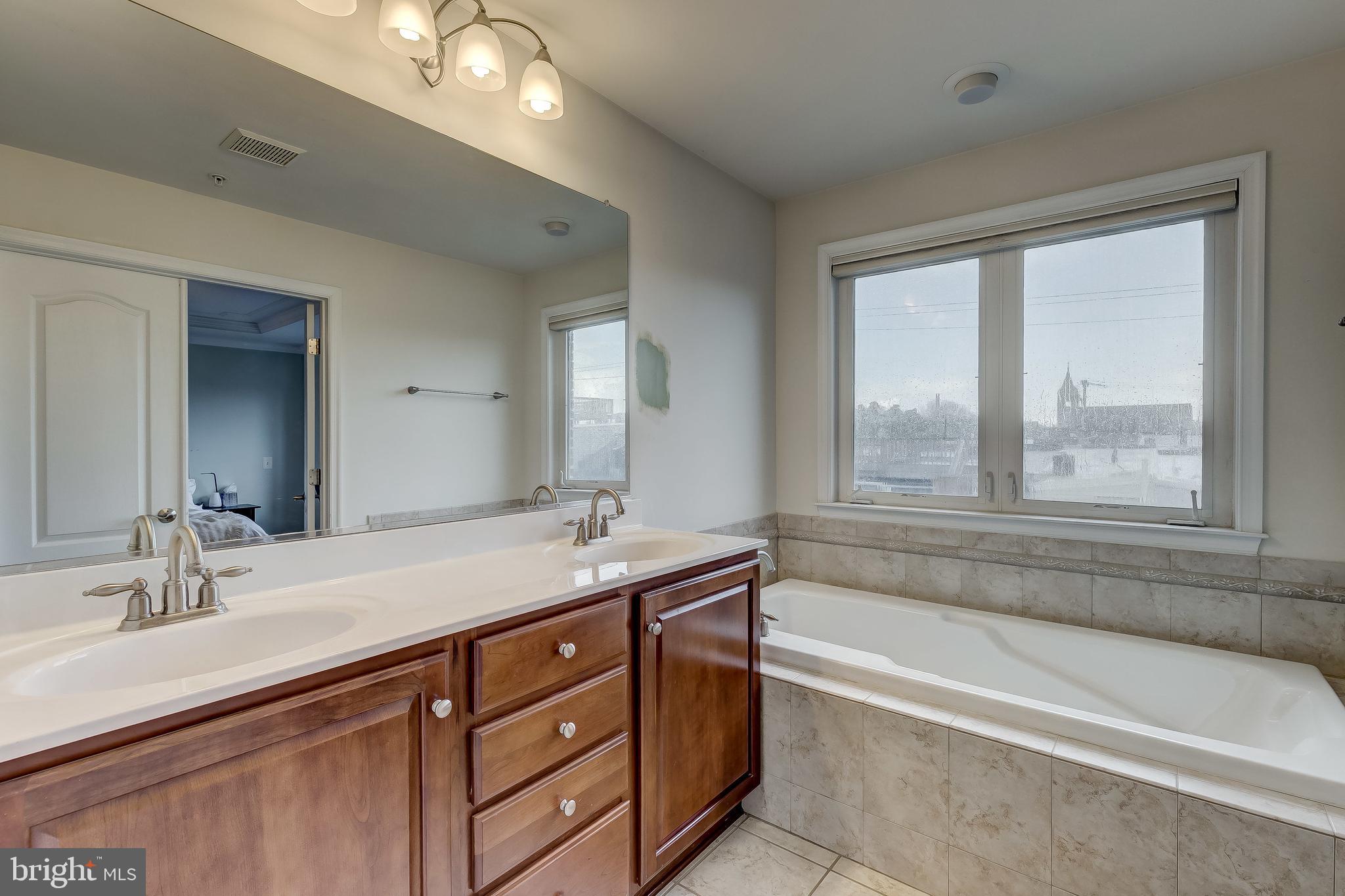 LOCUST POINT - Residential Lease