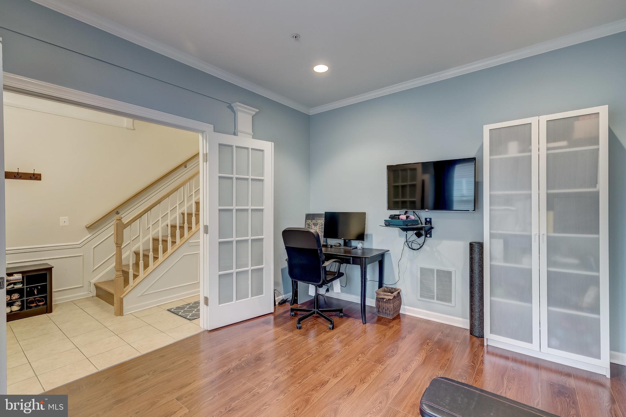 LOCUST POINT - Residential Lease