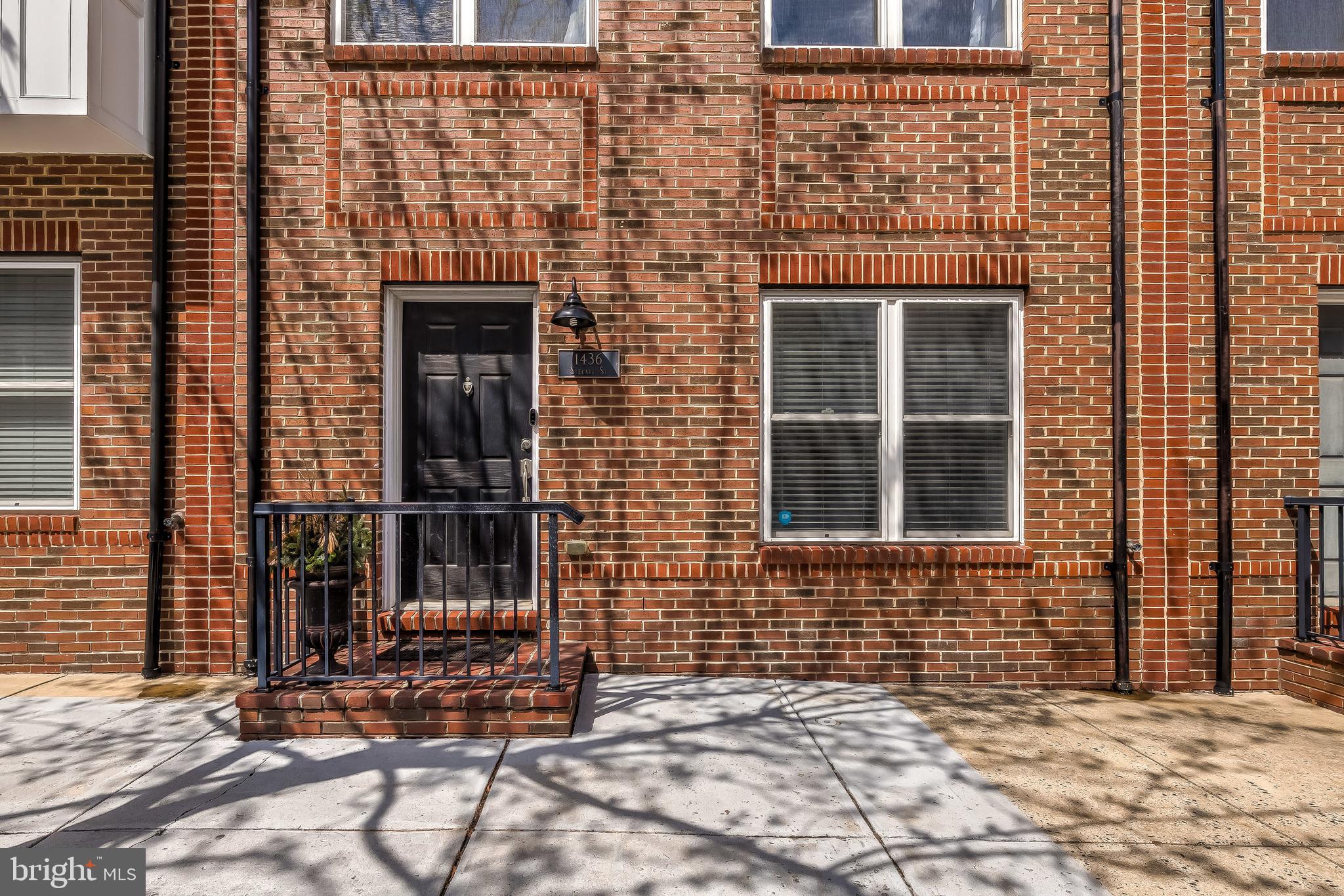 LOCUST POINT - Residential Lease