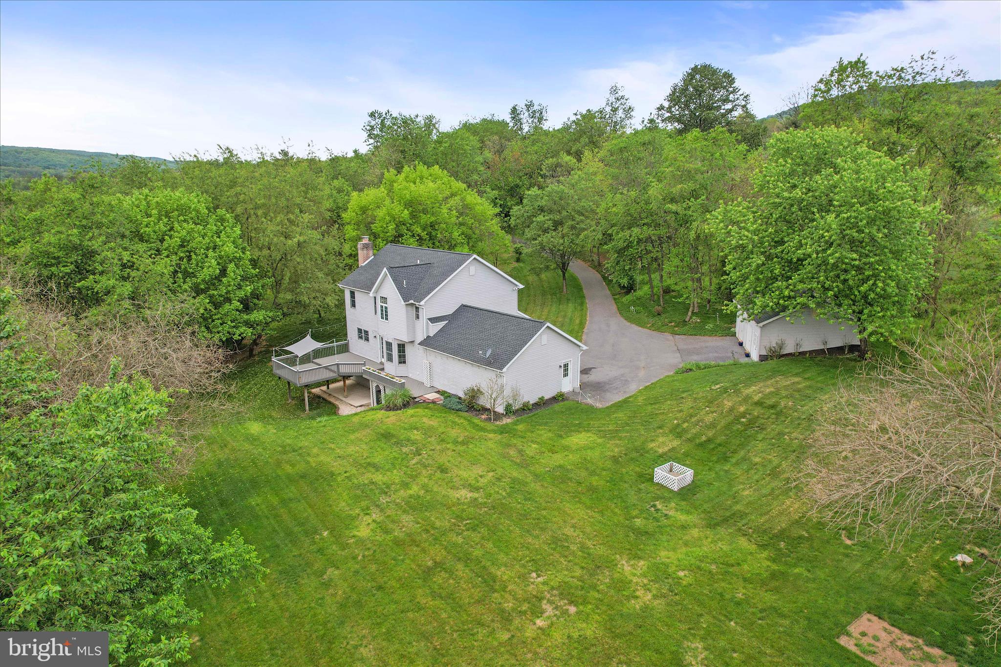 25 SPRUCE ROAD