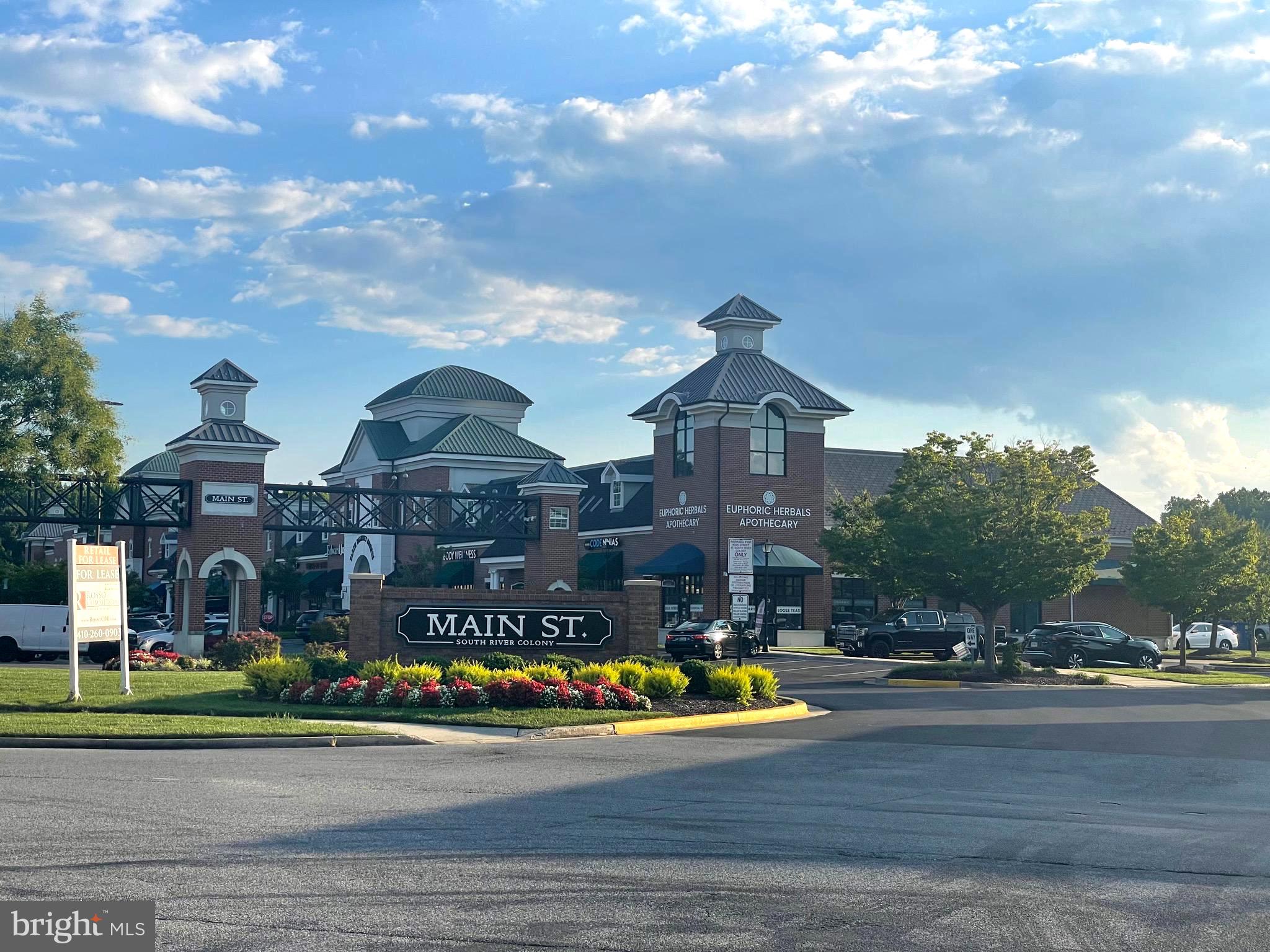 THE HAMLETS AT SOUTH RIVER COLONY - Residential