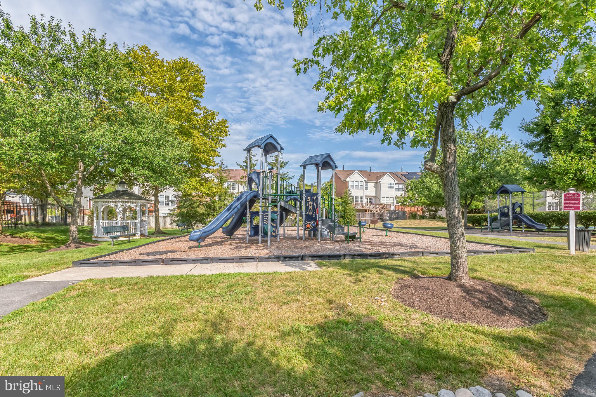 THE HAMLETS AT SOUTH RIVER COLONY - Residential